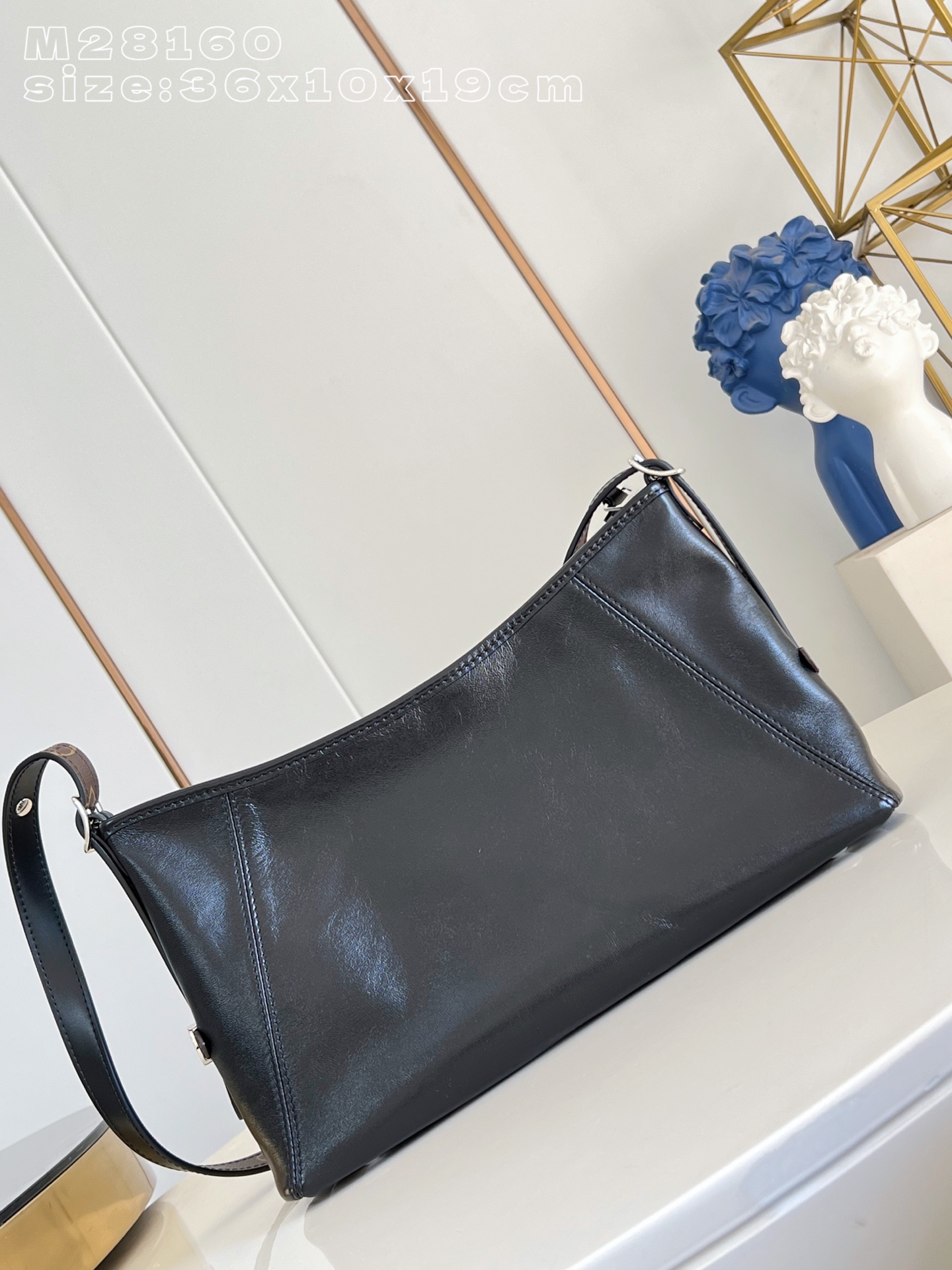 Louis Vuitton Basic Bag Sheepskin M-l-s