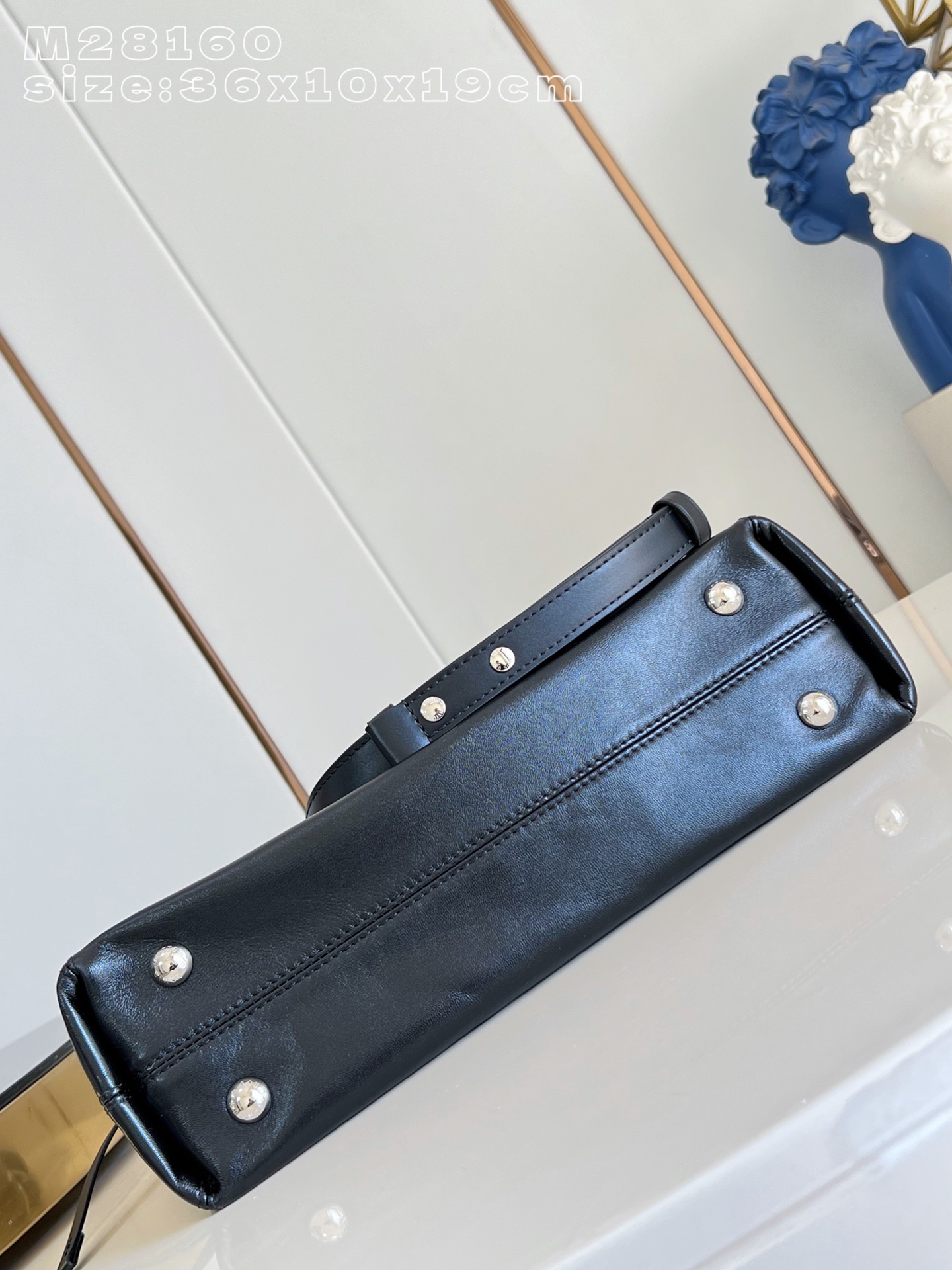 Louis Vuitton Basic Bag Sheepskin M-l-s