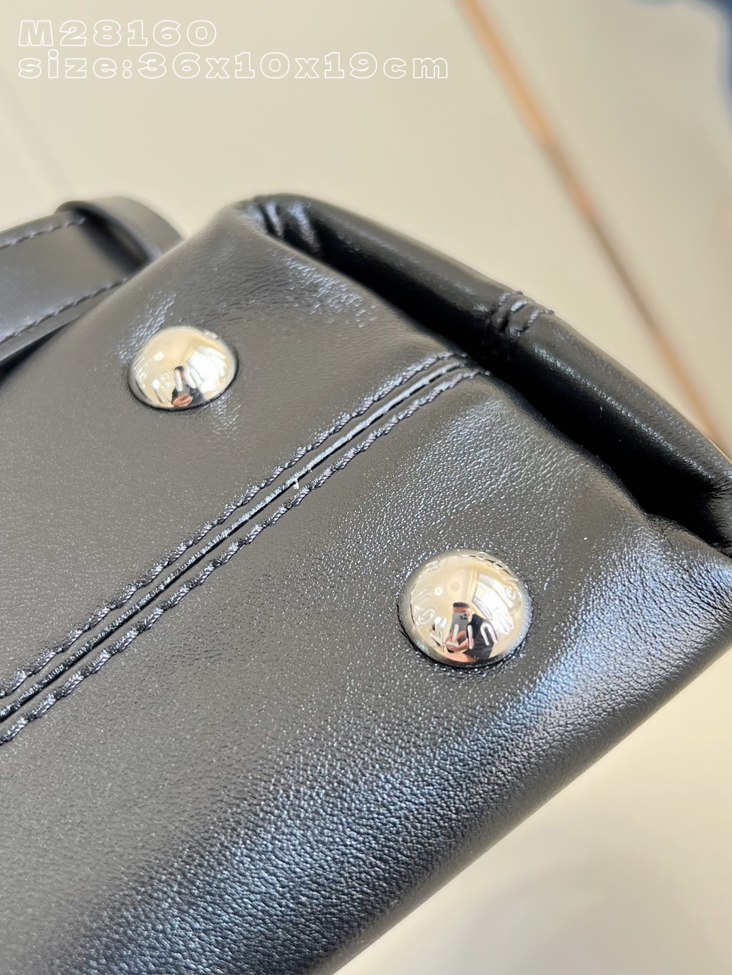 Louis Vuitton Basic Bag Sheepskin M-l-s