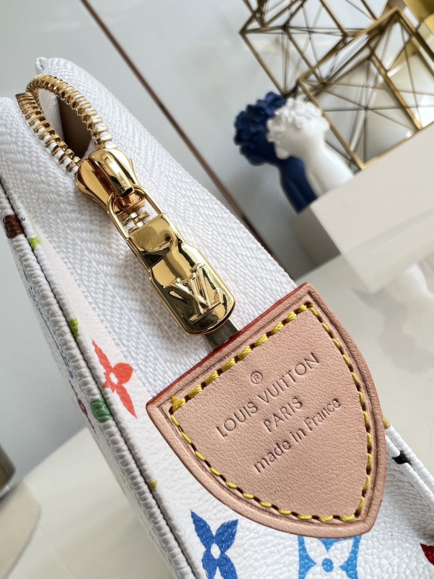 Louis Vuitton Basic Bag Canvas M-l