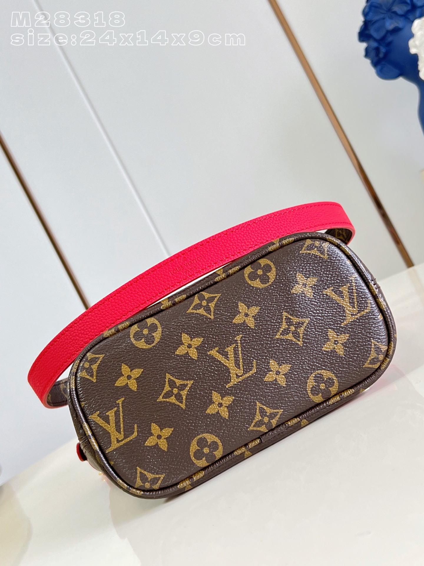 Louis Vuitton Basic Bag Canvas M-l-s