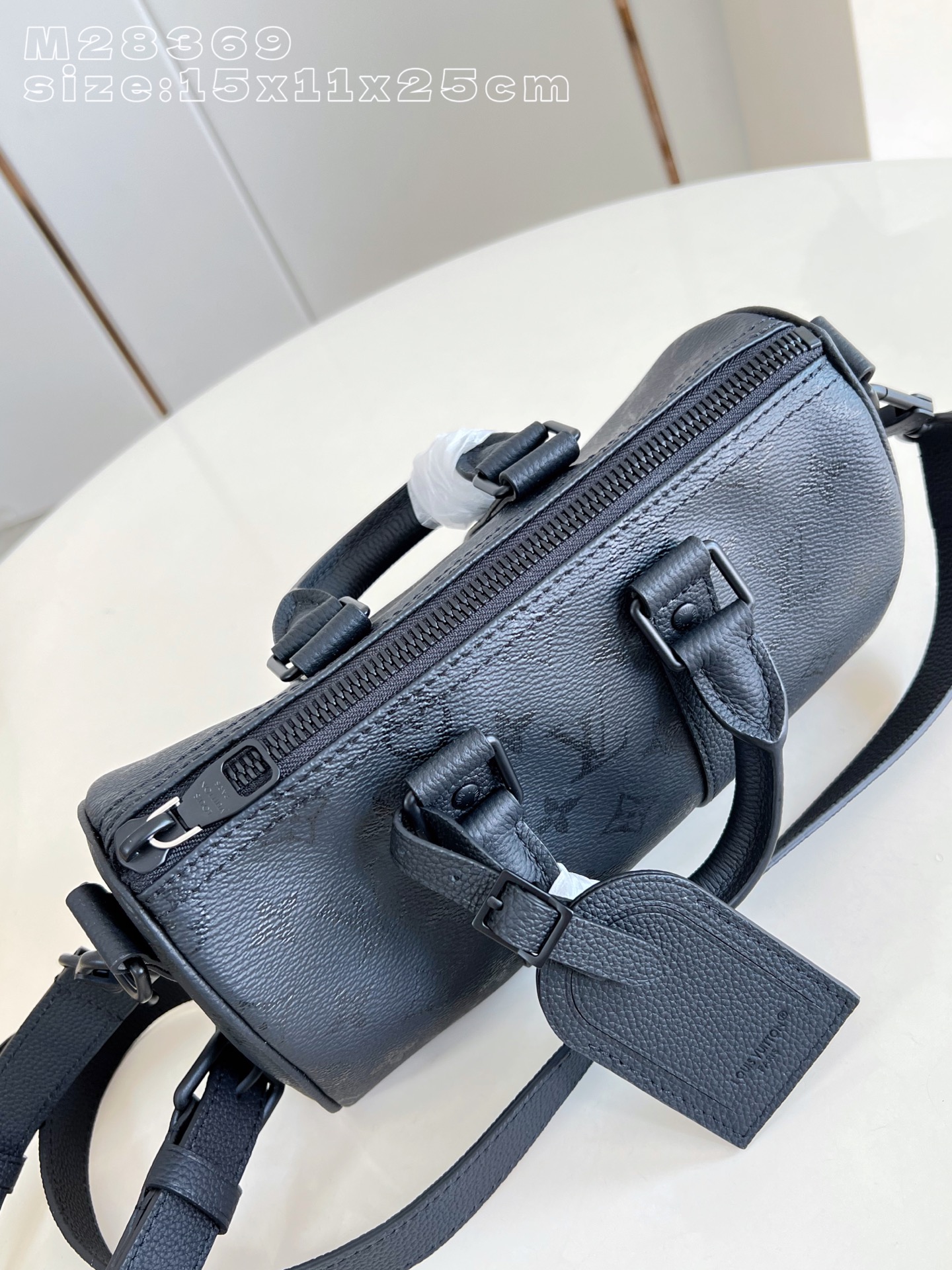 Louis Vuitton Basic Bag Canvas M-l