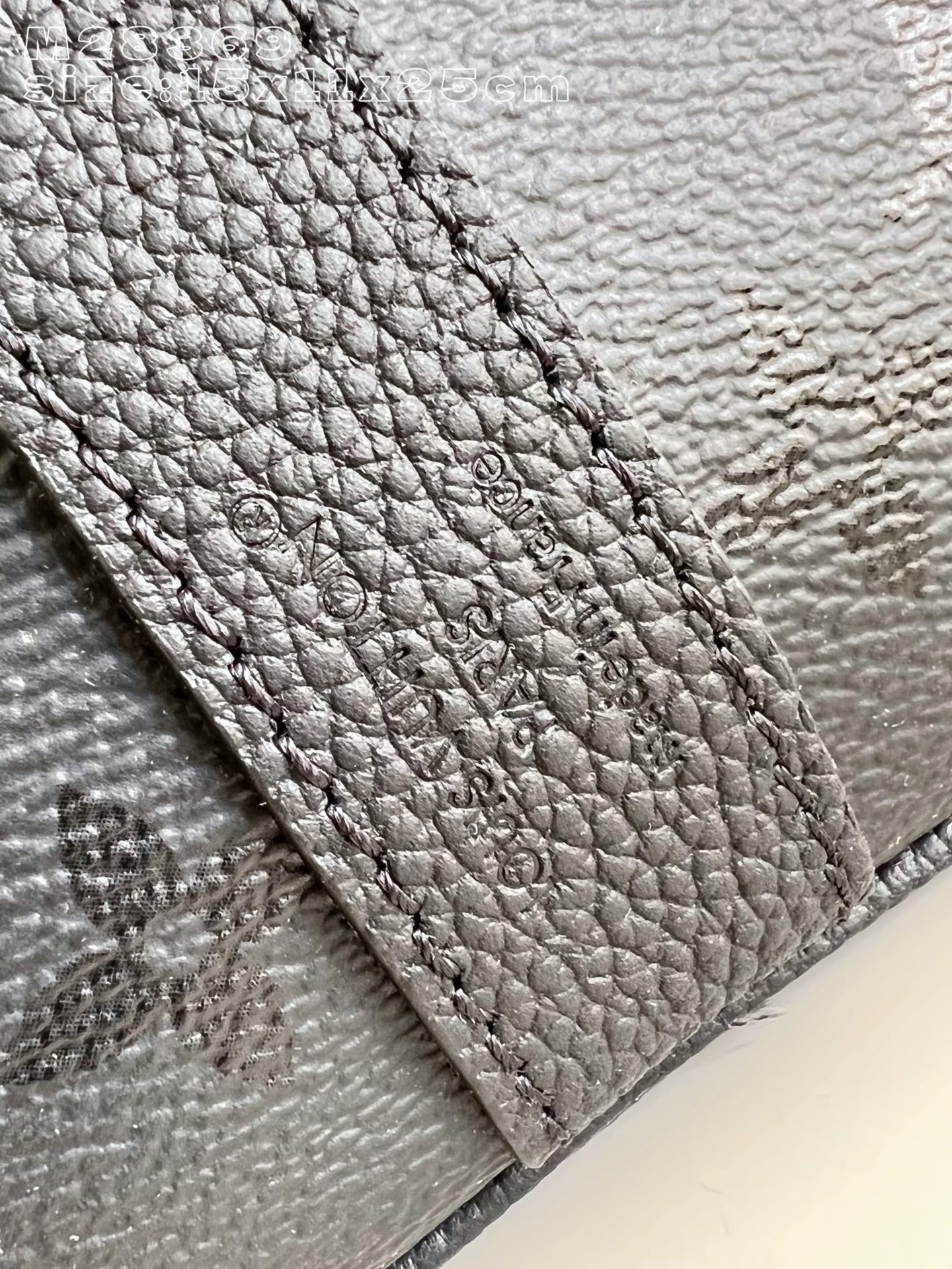 Louis Vuitton Basic Bag Canvas M-l