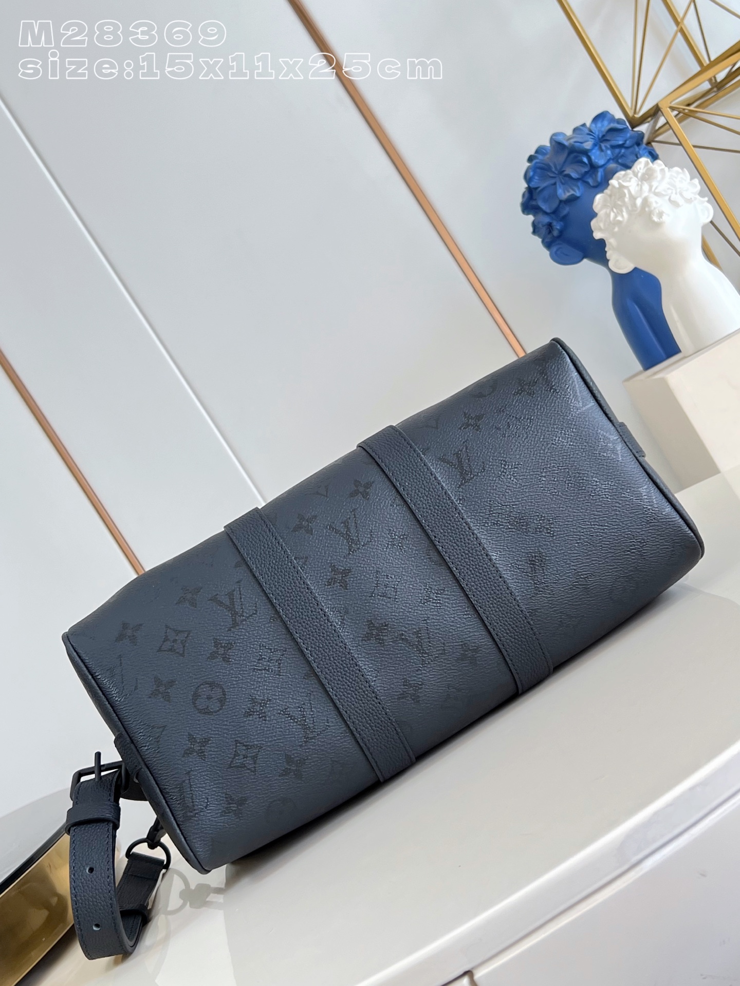 Louis Vuitton Basic Bag Canvas M-l