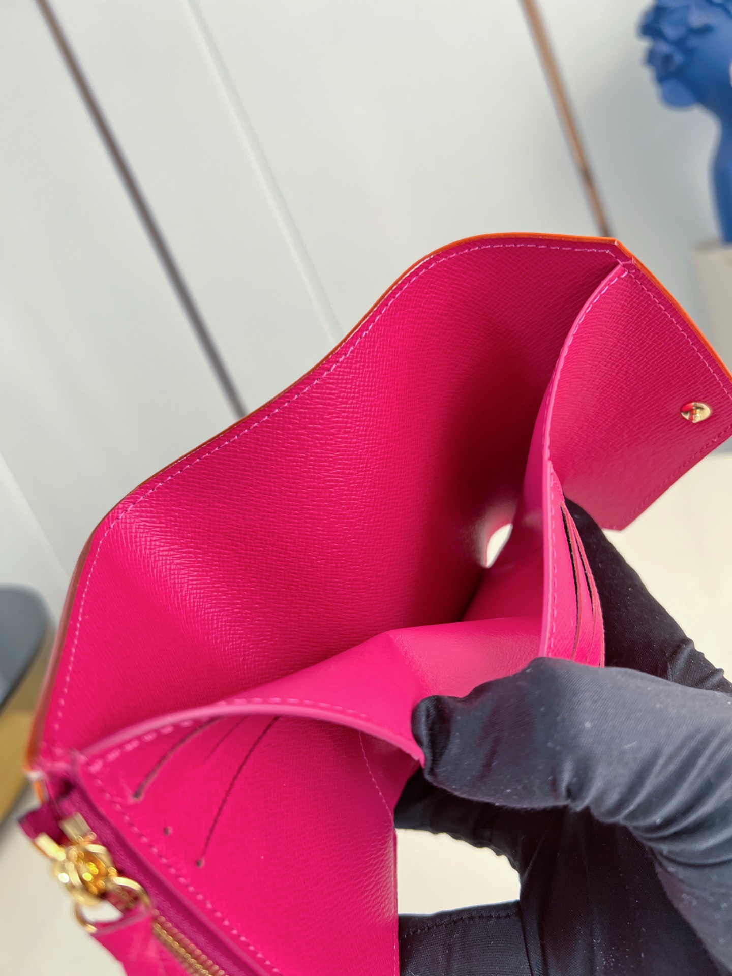 Louis Vuitton Basic Bag Cow Leather Gold M-l-s