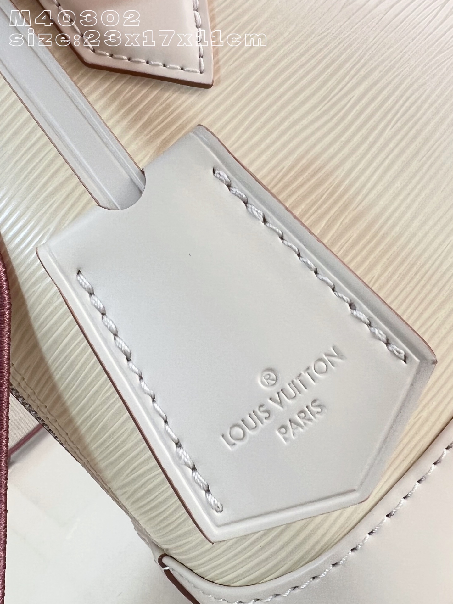 Louis Vuitton Basic Bag M-l