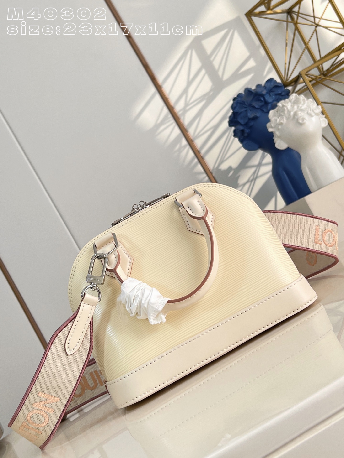 Louis Vuitton Basic Bag M-l