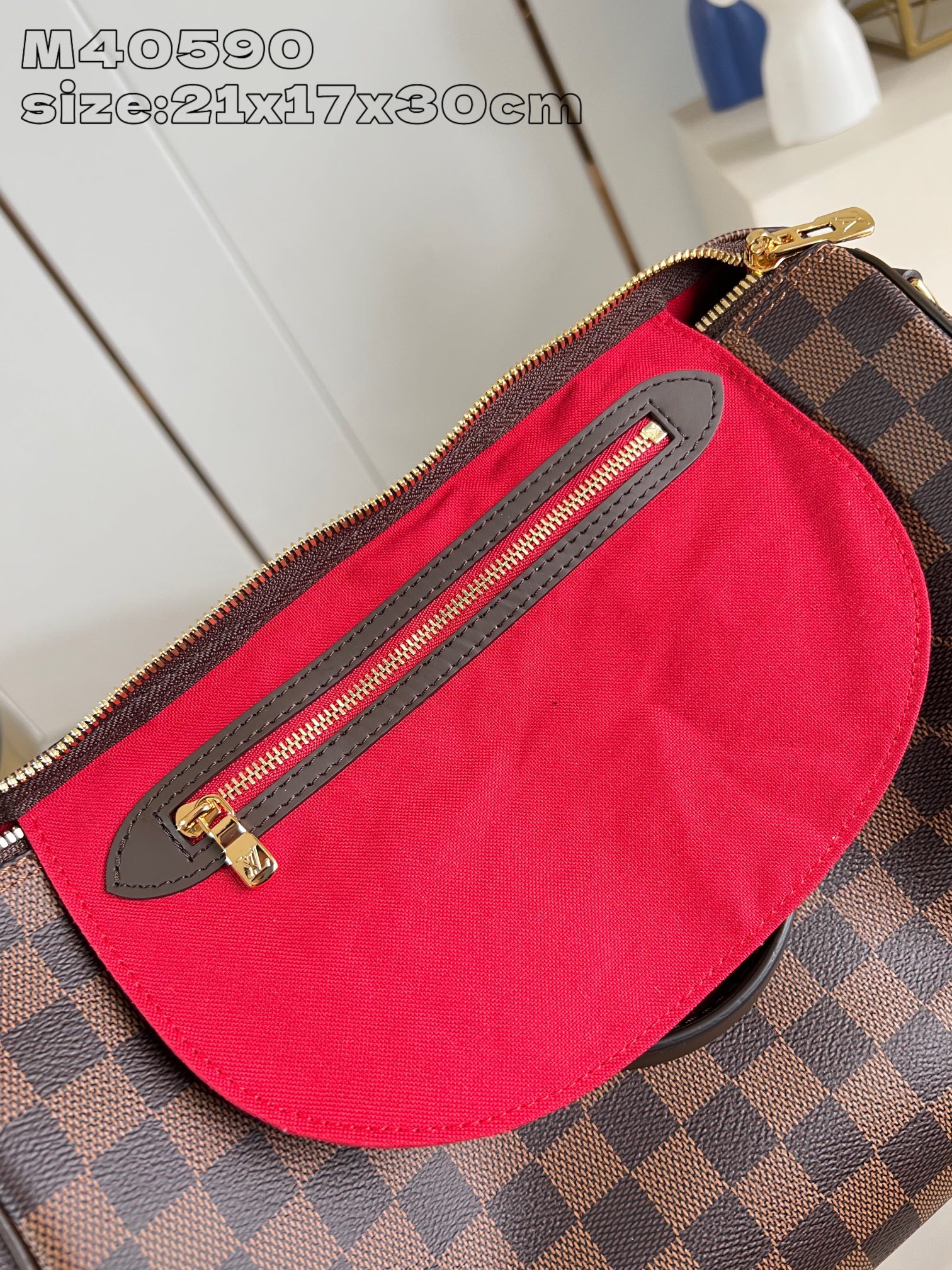 Louis Vuitton Basic Bag Canvas M-l-s