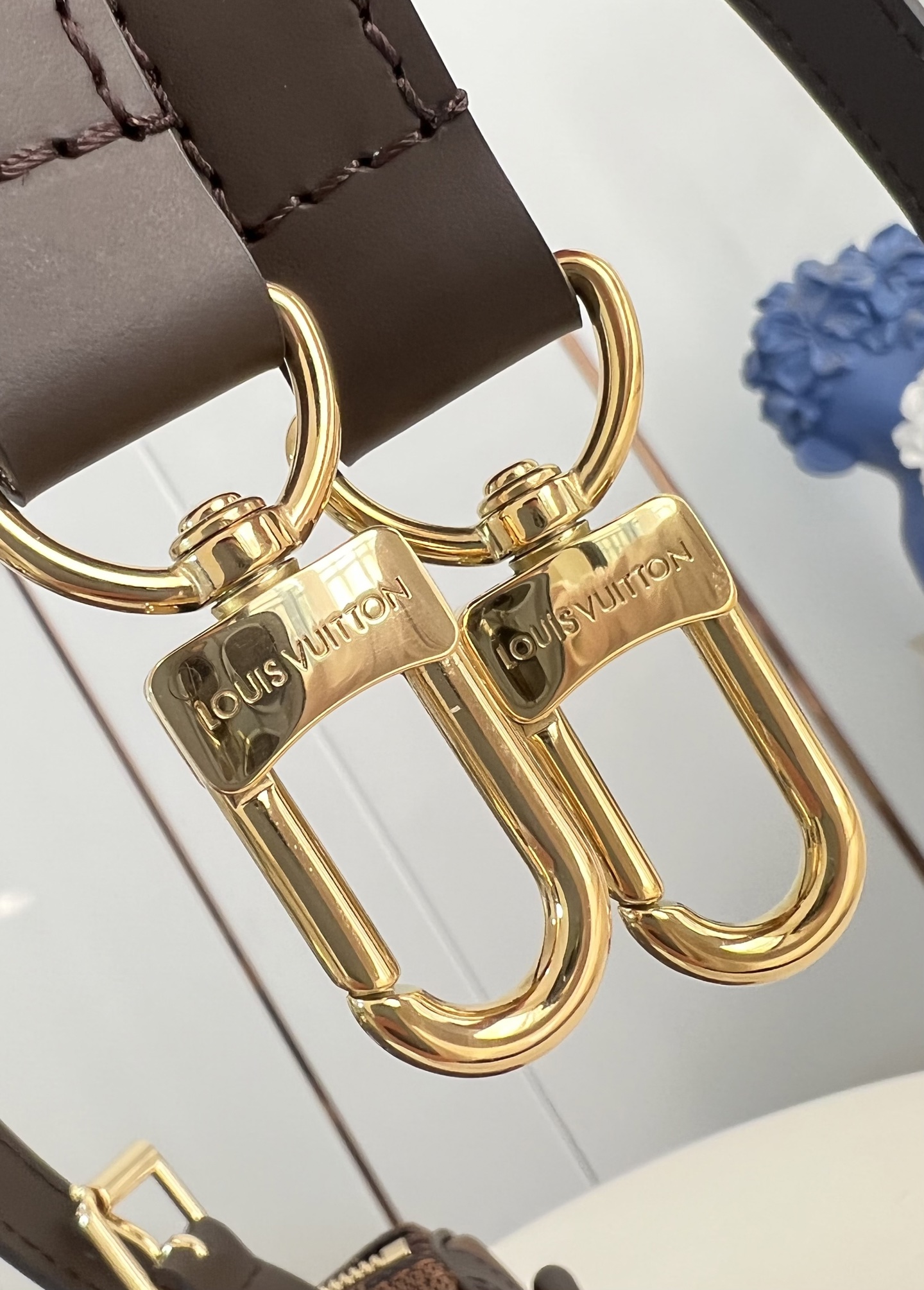 Louis Vuitton Basic Bag Canvas M-l-s