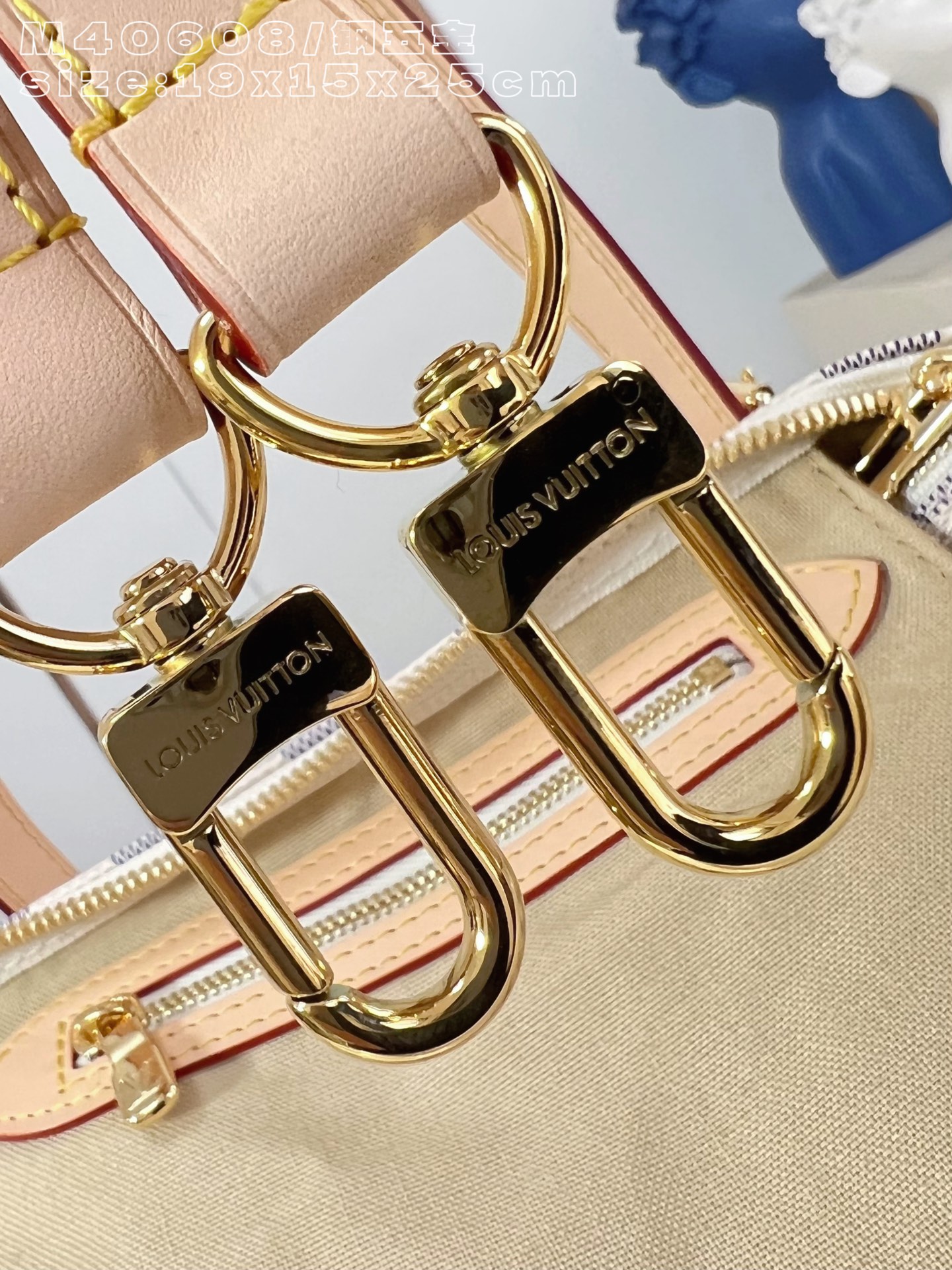 Louis Vuitton Basic Bag Canvas M-l-s