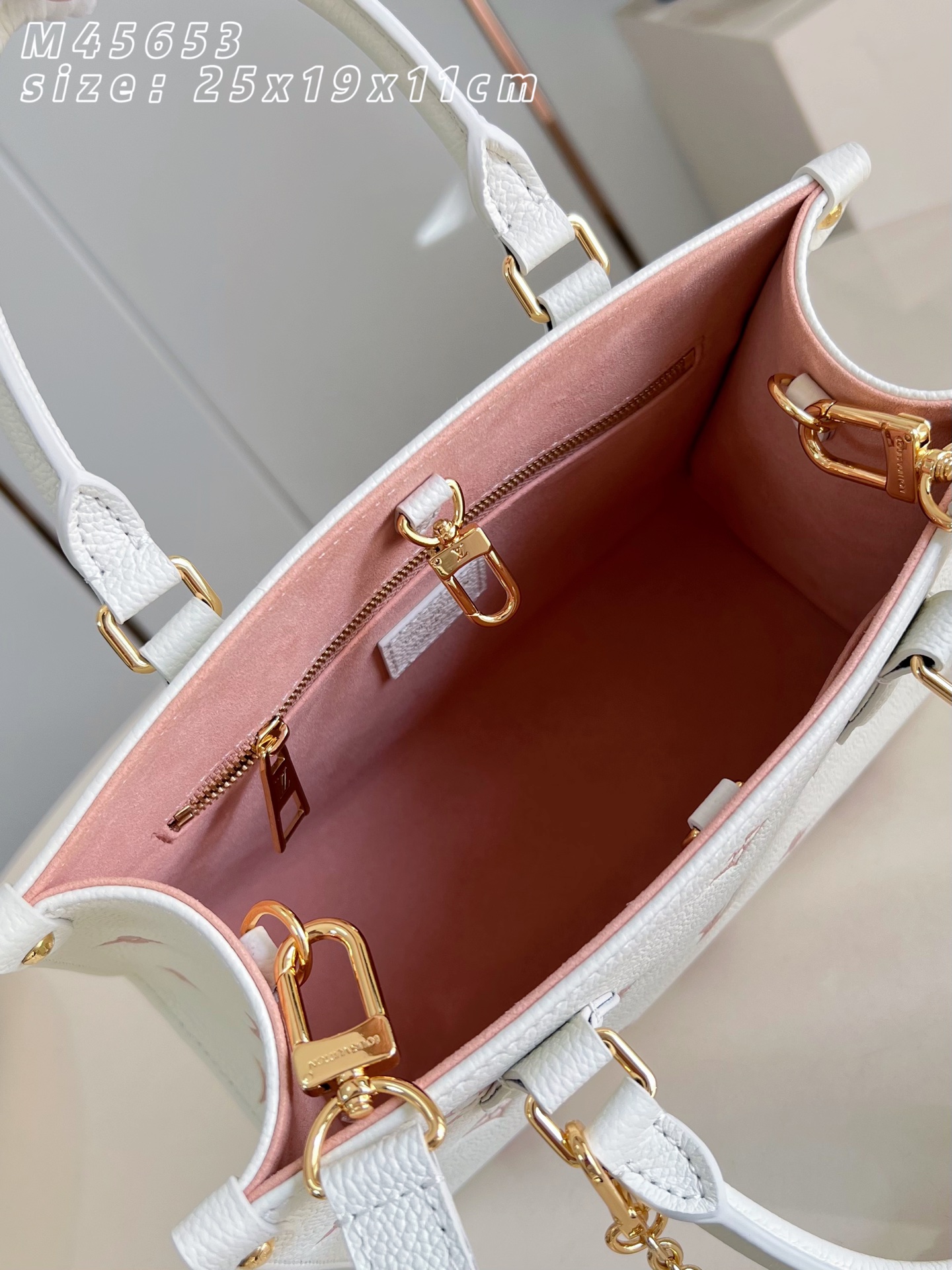 Louis Vuitton Basic Bag M