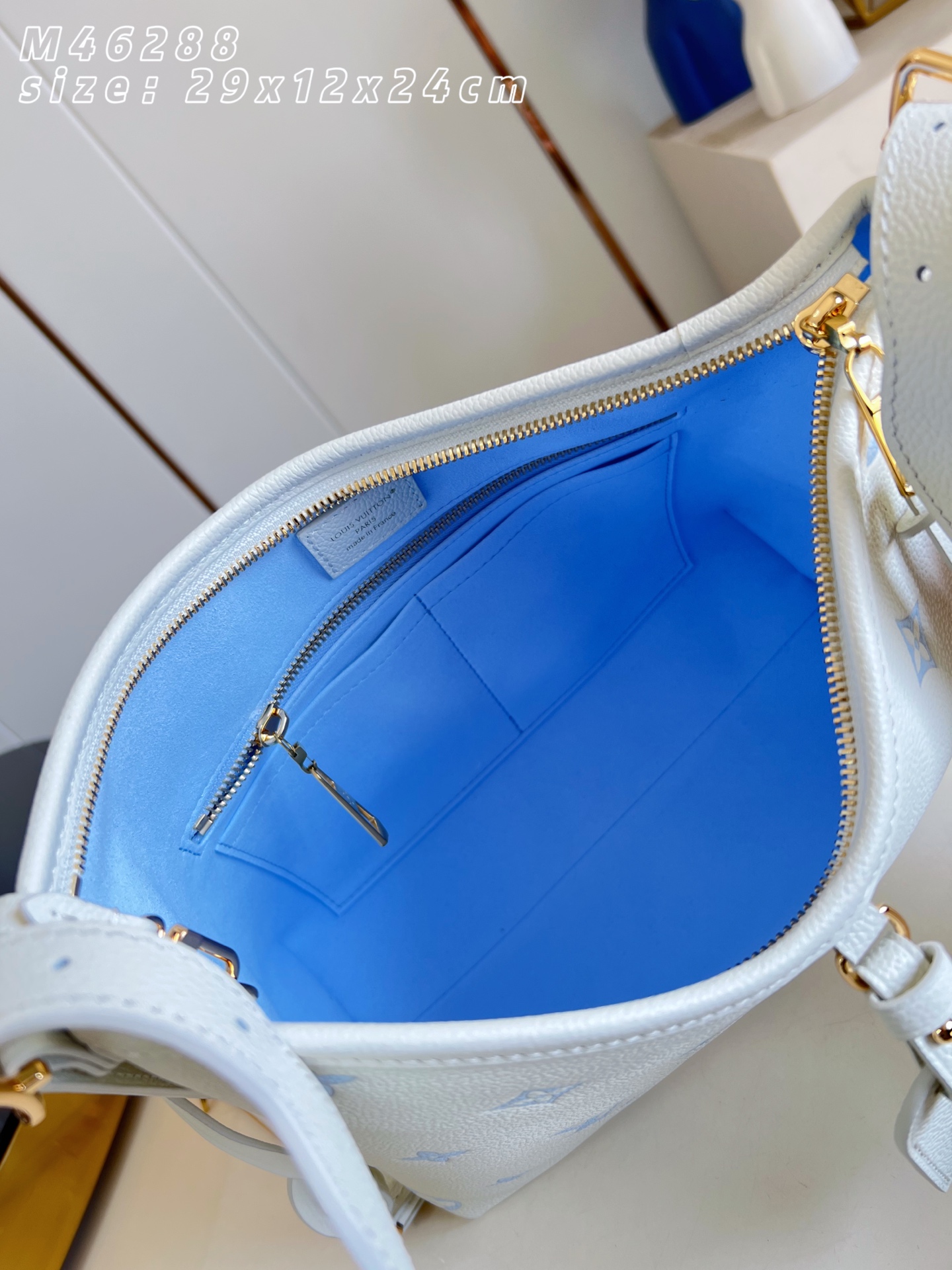 Louis Vuitton Basic Bag M-l