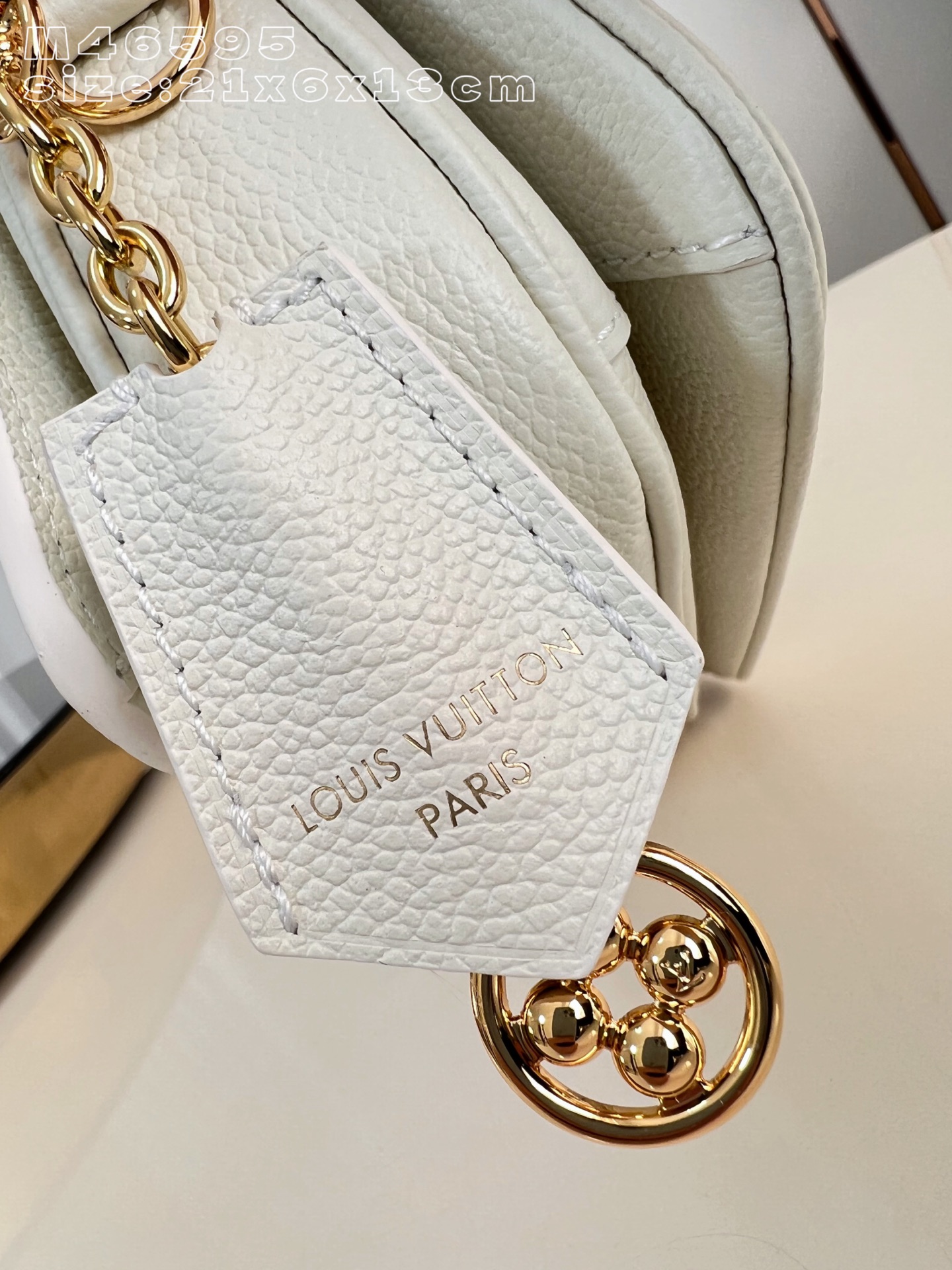 Louis Vuitton Basic Bag M-l-s
