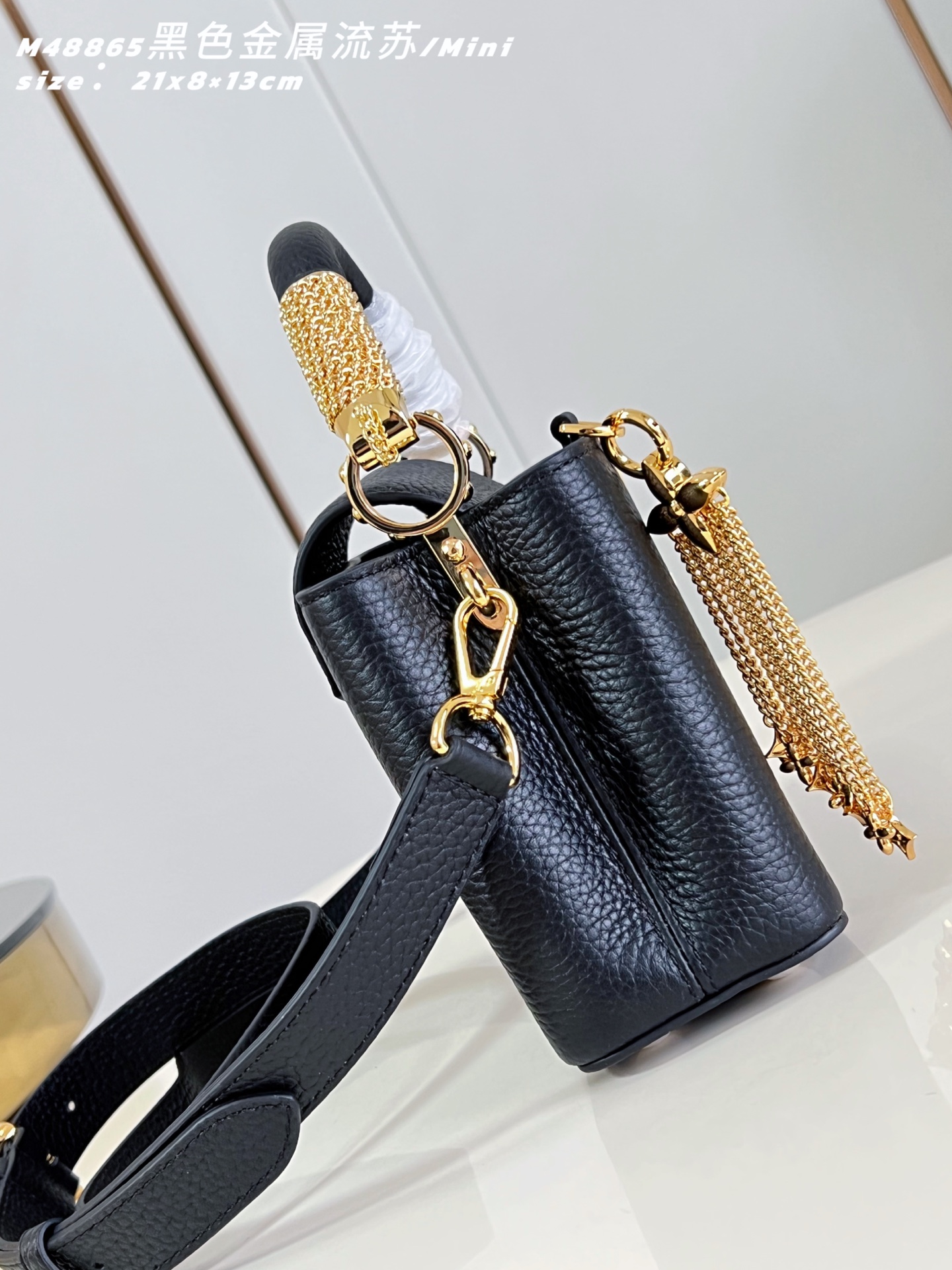 Louis Vuitton Basic Bag Cow Leather Black M-l-s