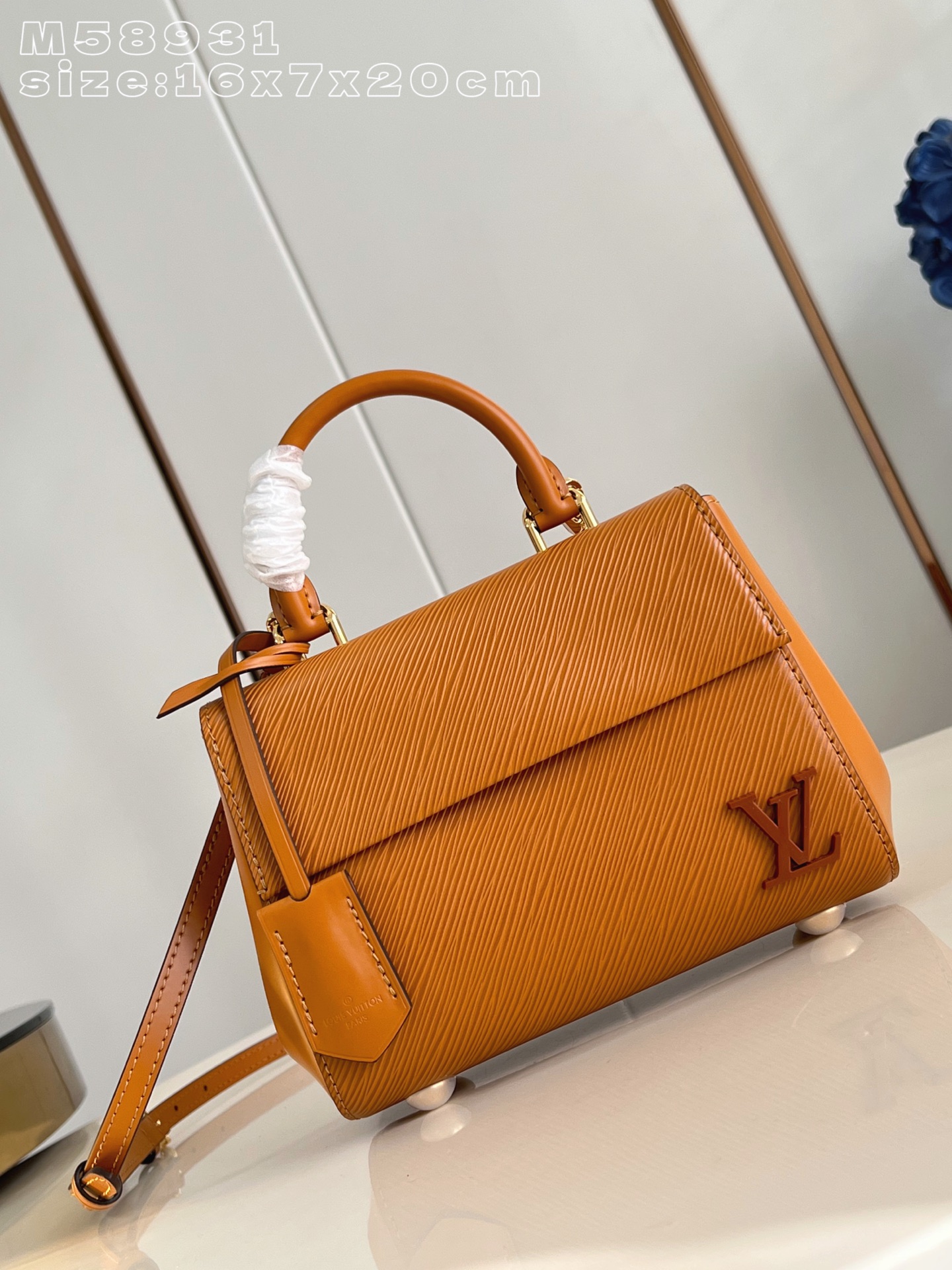 Louis Vuitton Basic Bag M-l