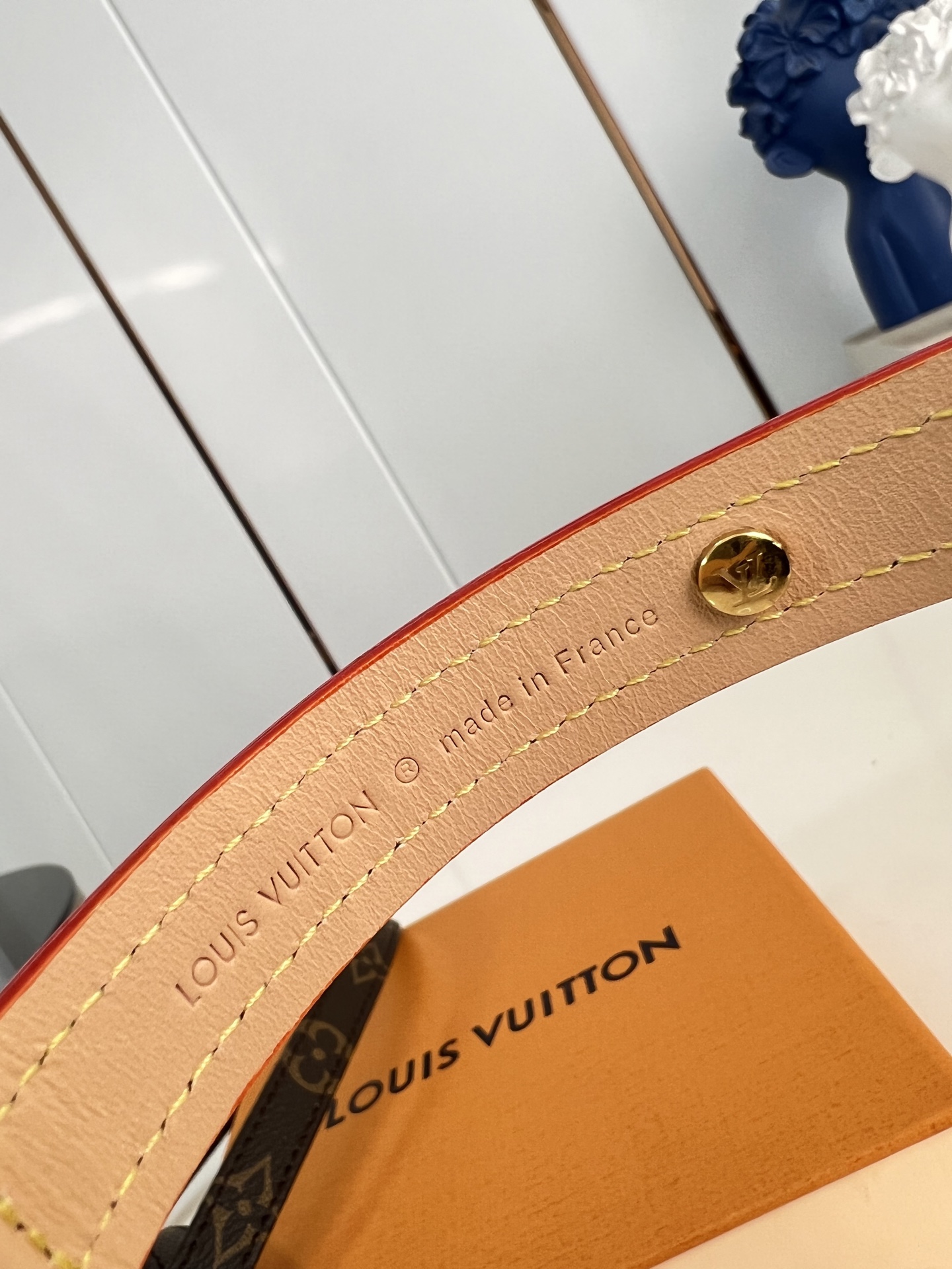 Louis Vuitton Basic Bag Cow Leather M