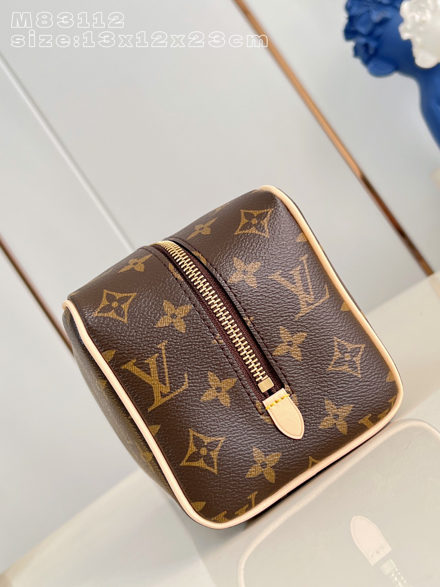 Louis Vuitton Basic Bag Canvas M-l