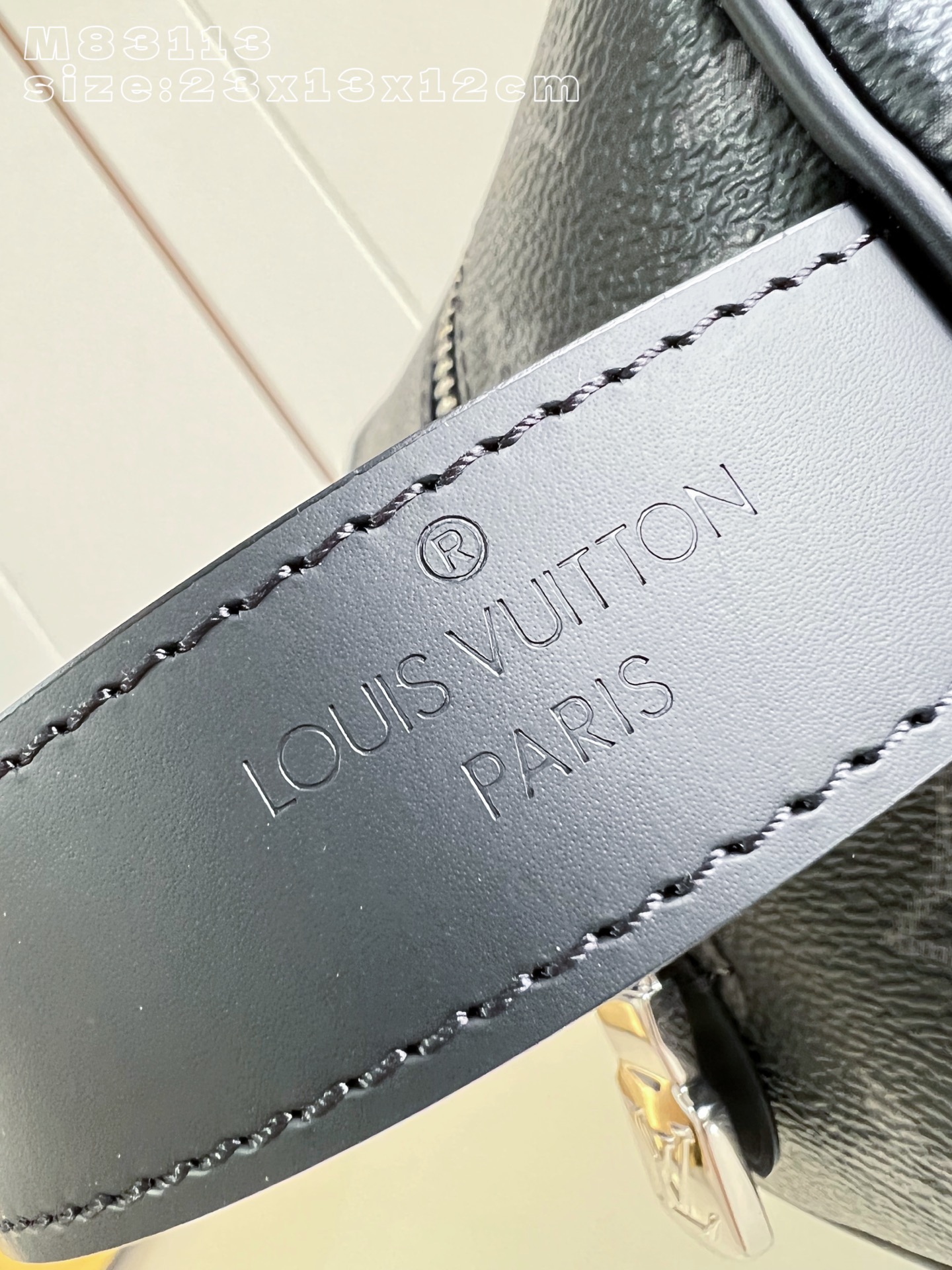 Louis Vuitton Basic Bag Canvas M-l-s