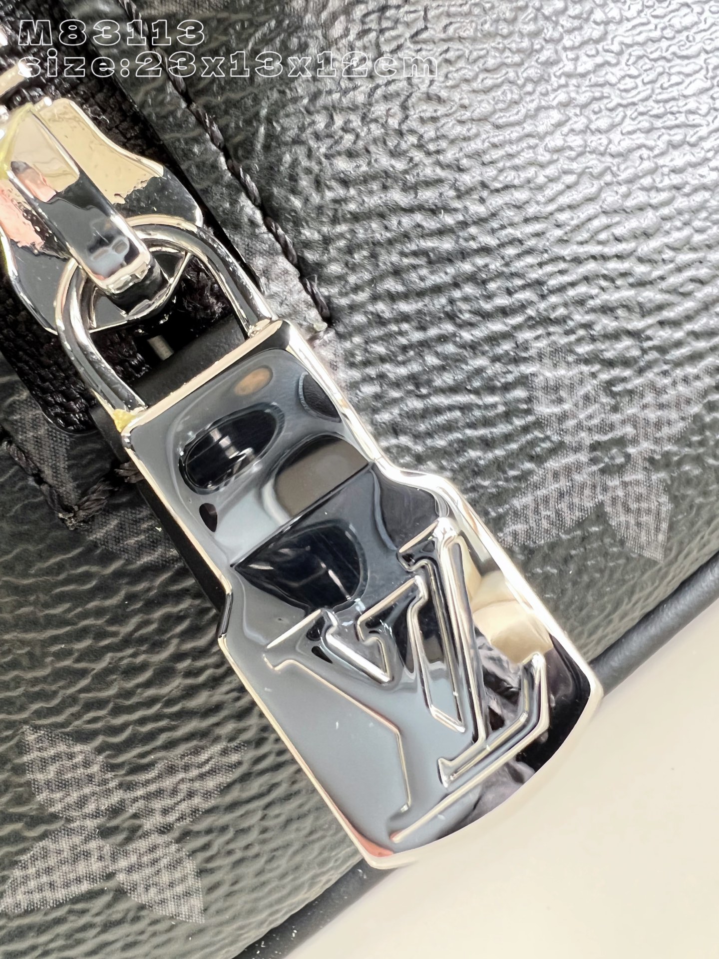 Louis Vuitton Basic Bag Canvas M-l-s