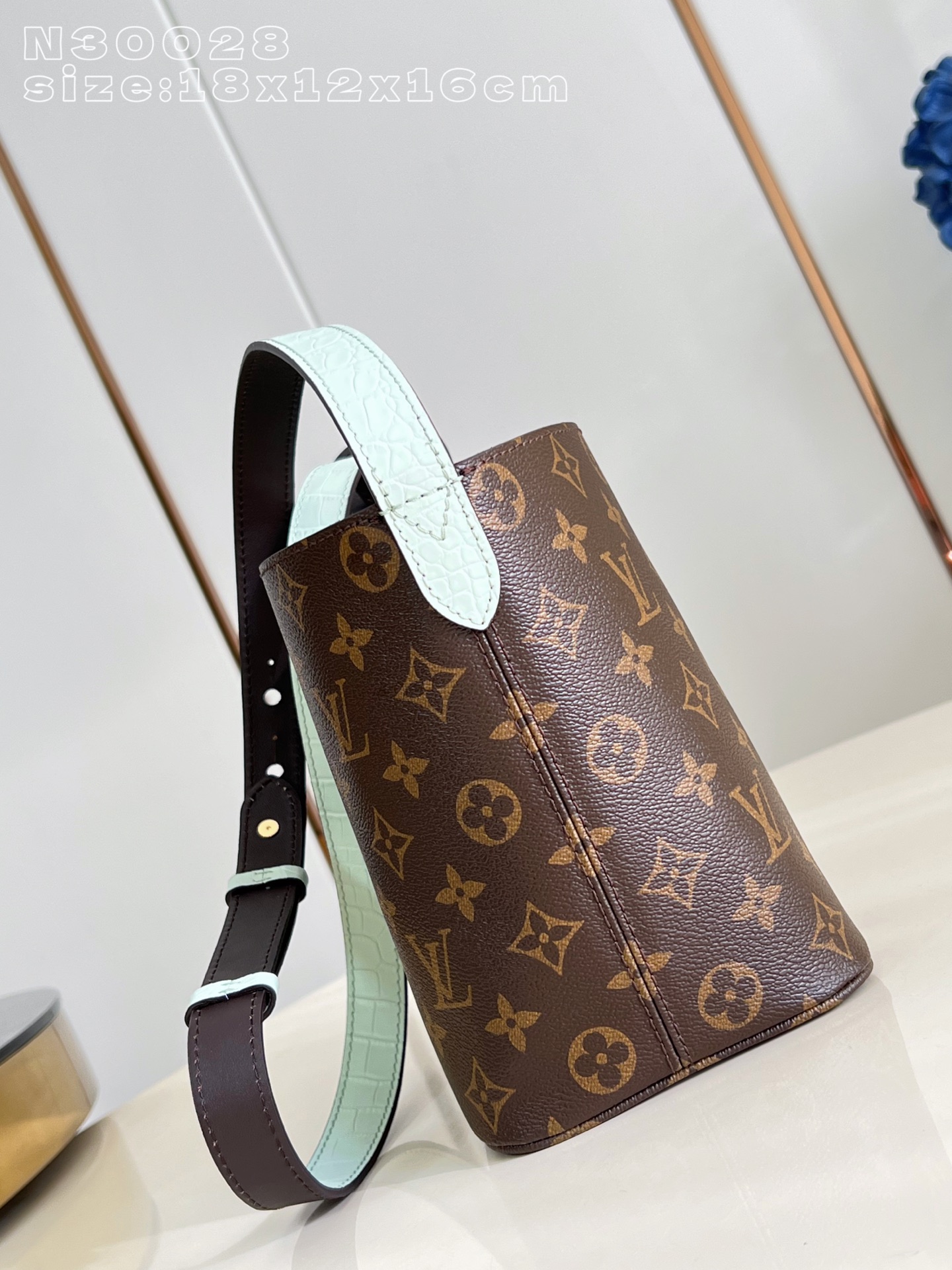 Louis Vuitton Basic Bag Canvas Foldable M-l