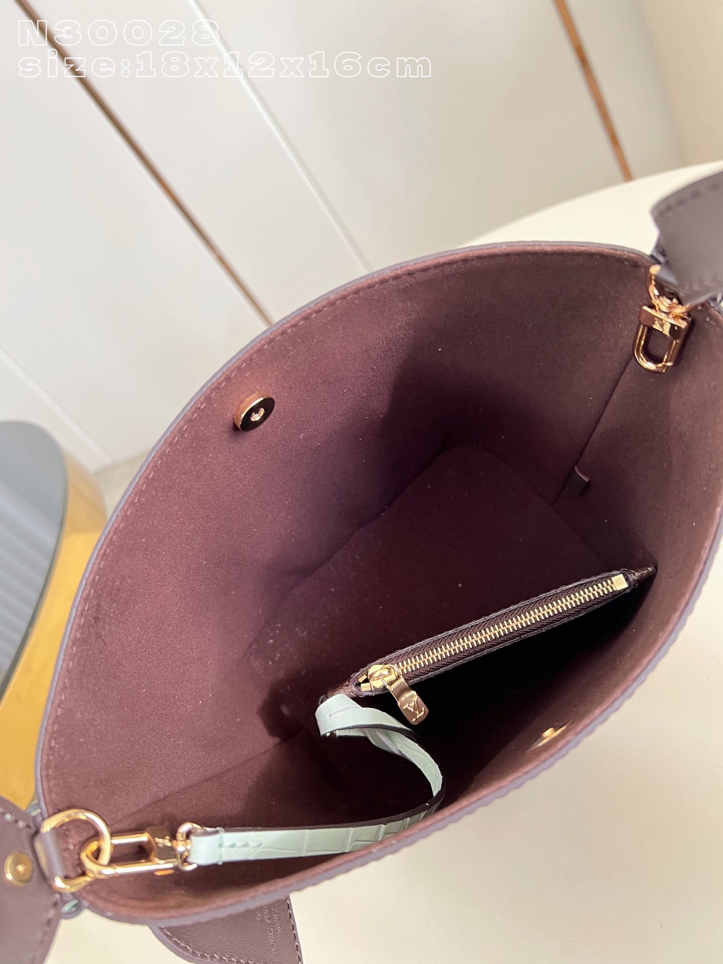 Louis Vuitton Basic Bag Canvas Foldable M-l