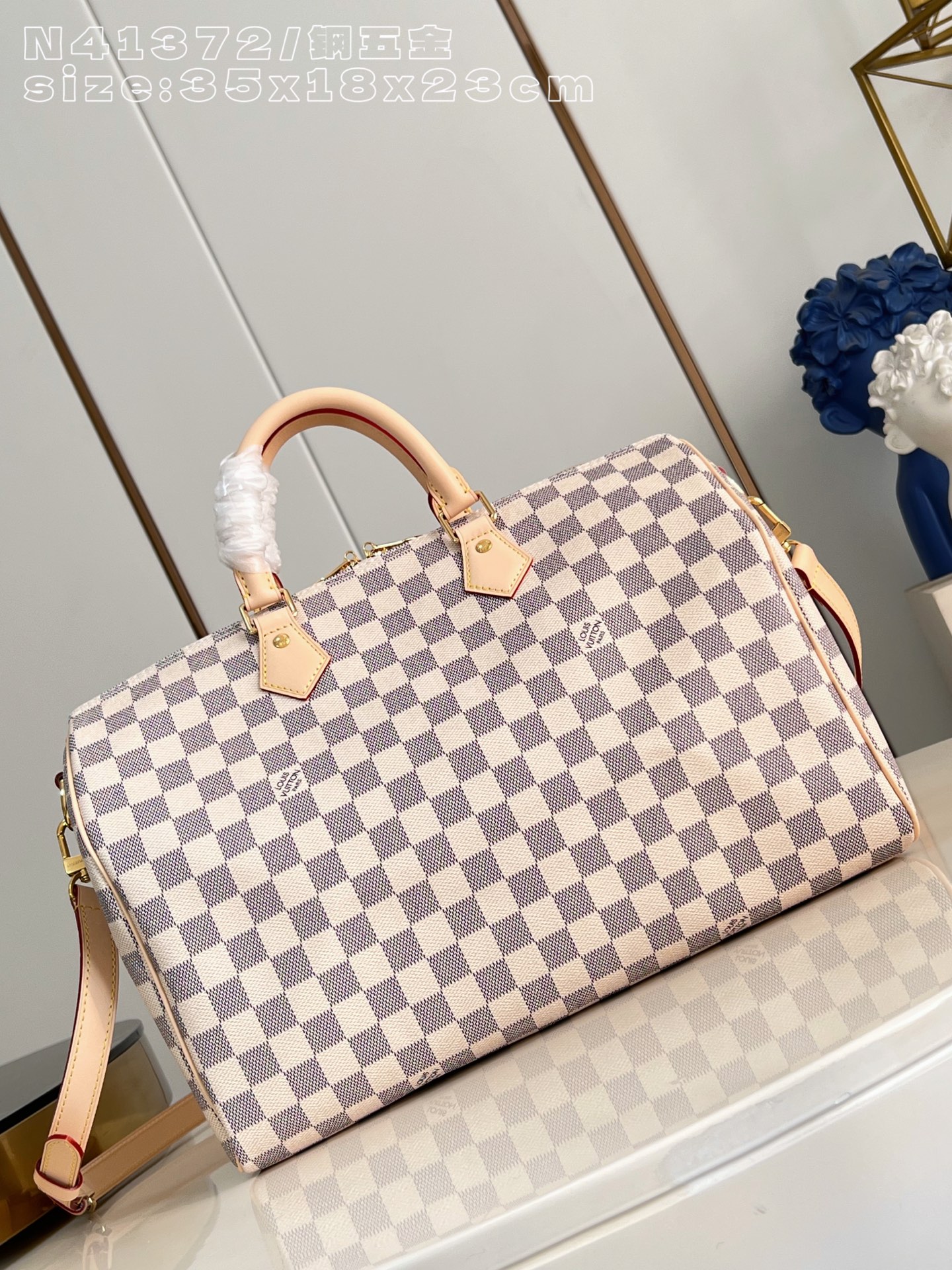 Louis Vuitton Basic Bag Canvas M-l-s