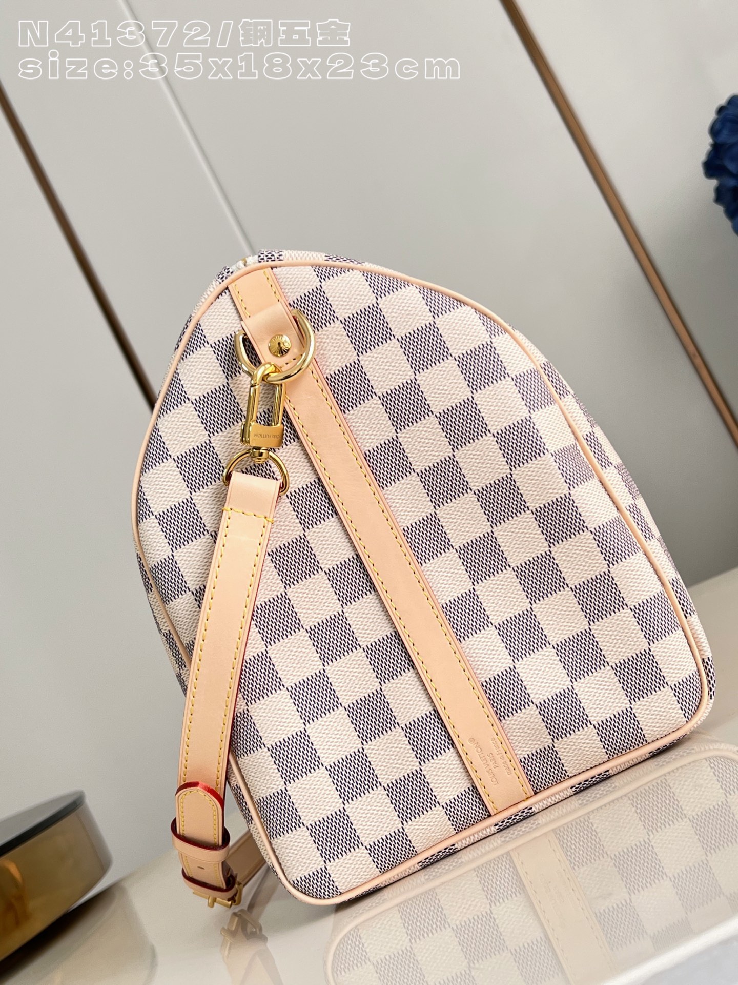 Louis Vuitton Basic Bag Canvas M-l-s