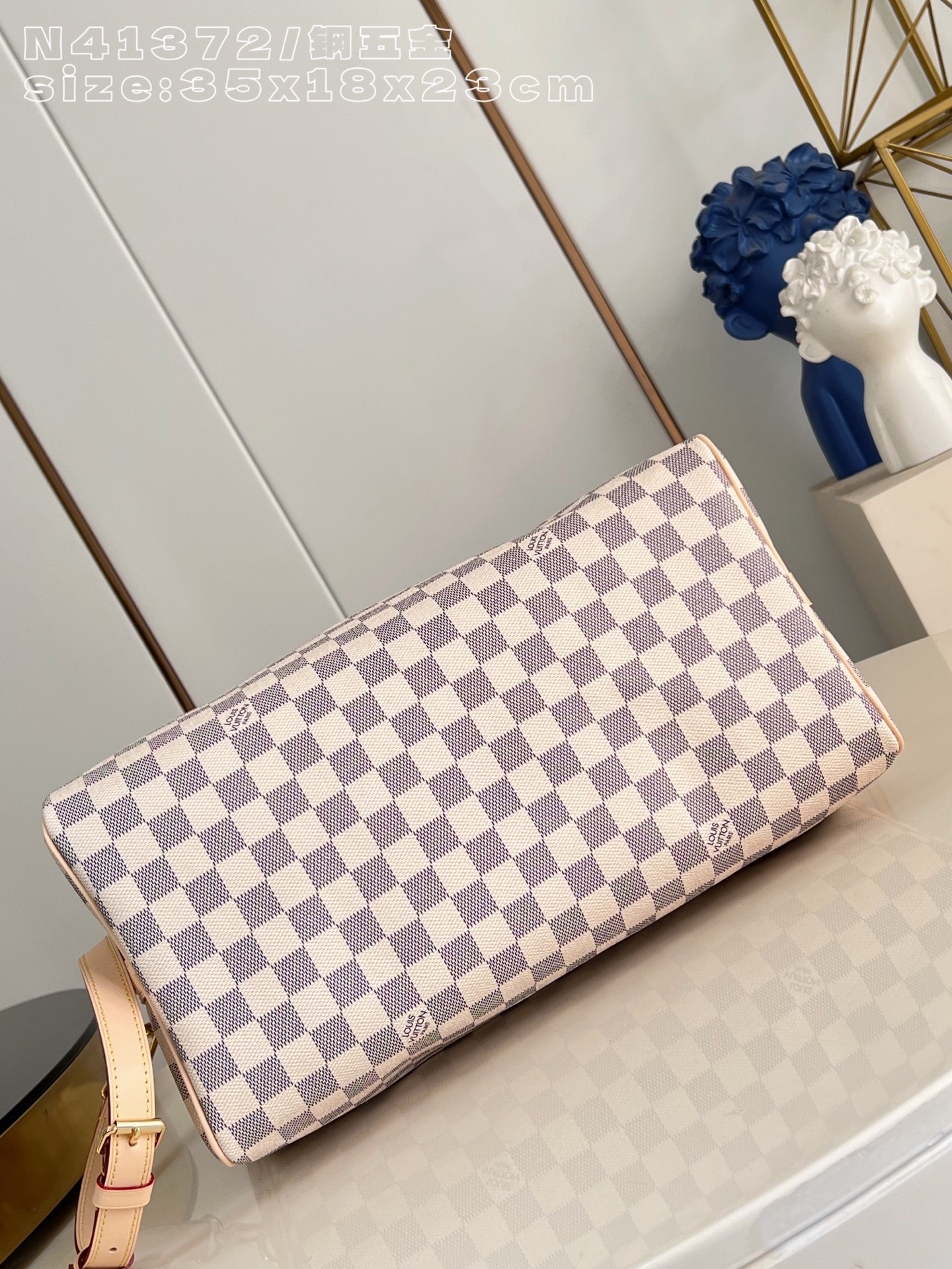 Louis Vuitton Basic Bag Canvas M-l-s