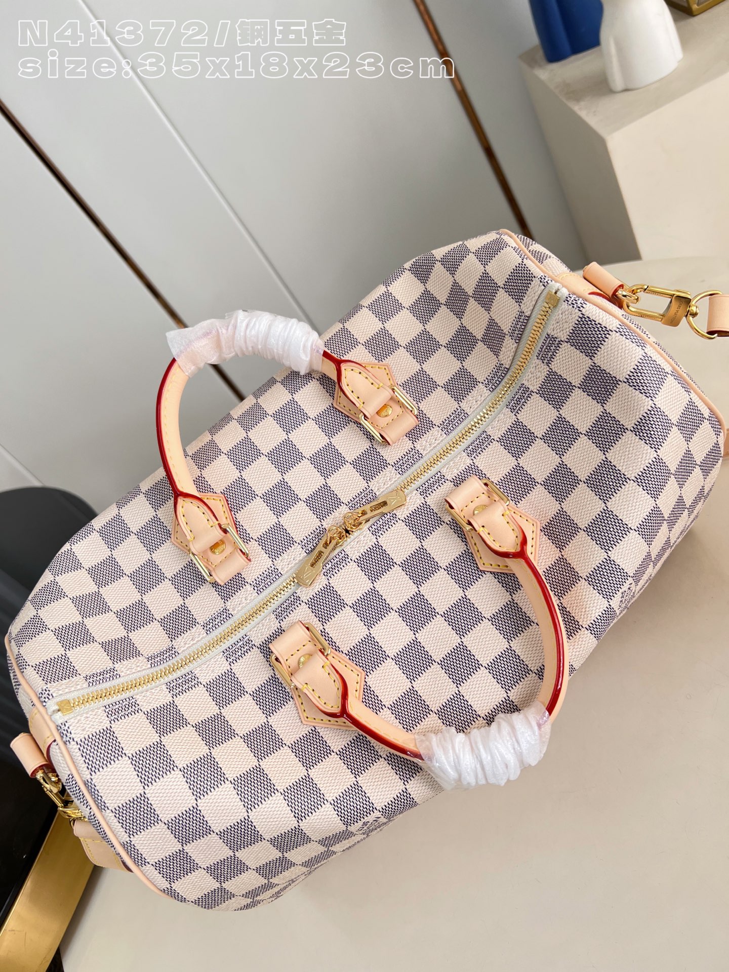 Louis Vuitton Basic Bag Canvas M-l-s