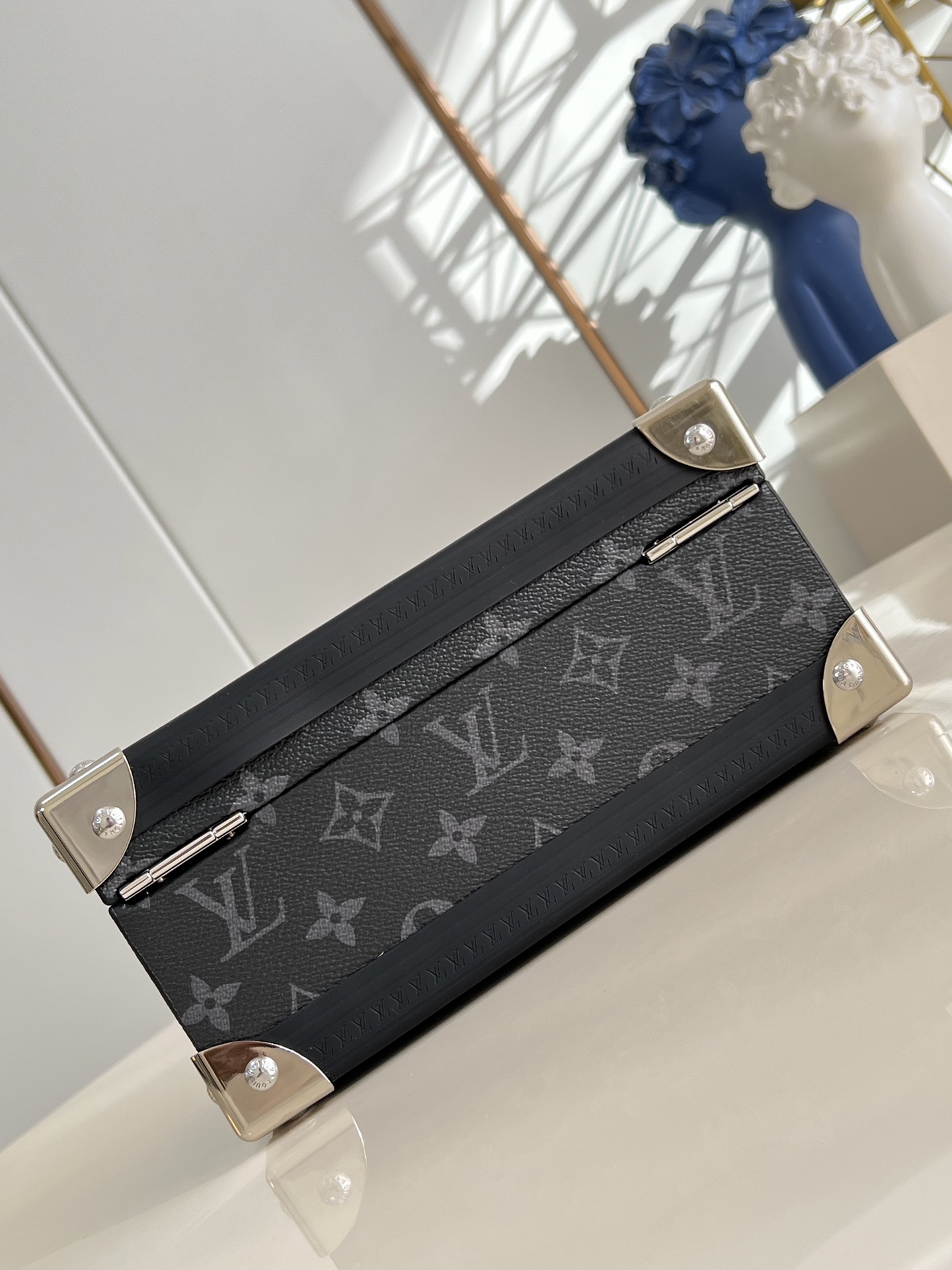Louis Vuitton Basic Bag Canvas M-s