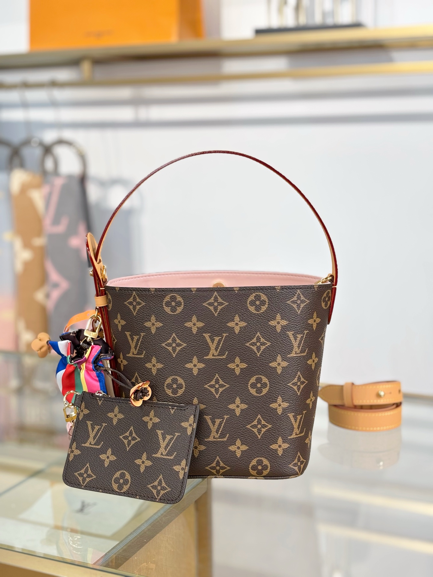 Louis Vuitton Basic Bag 12cm-m-l
