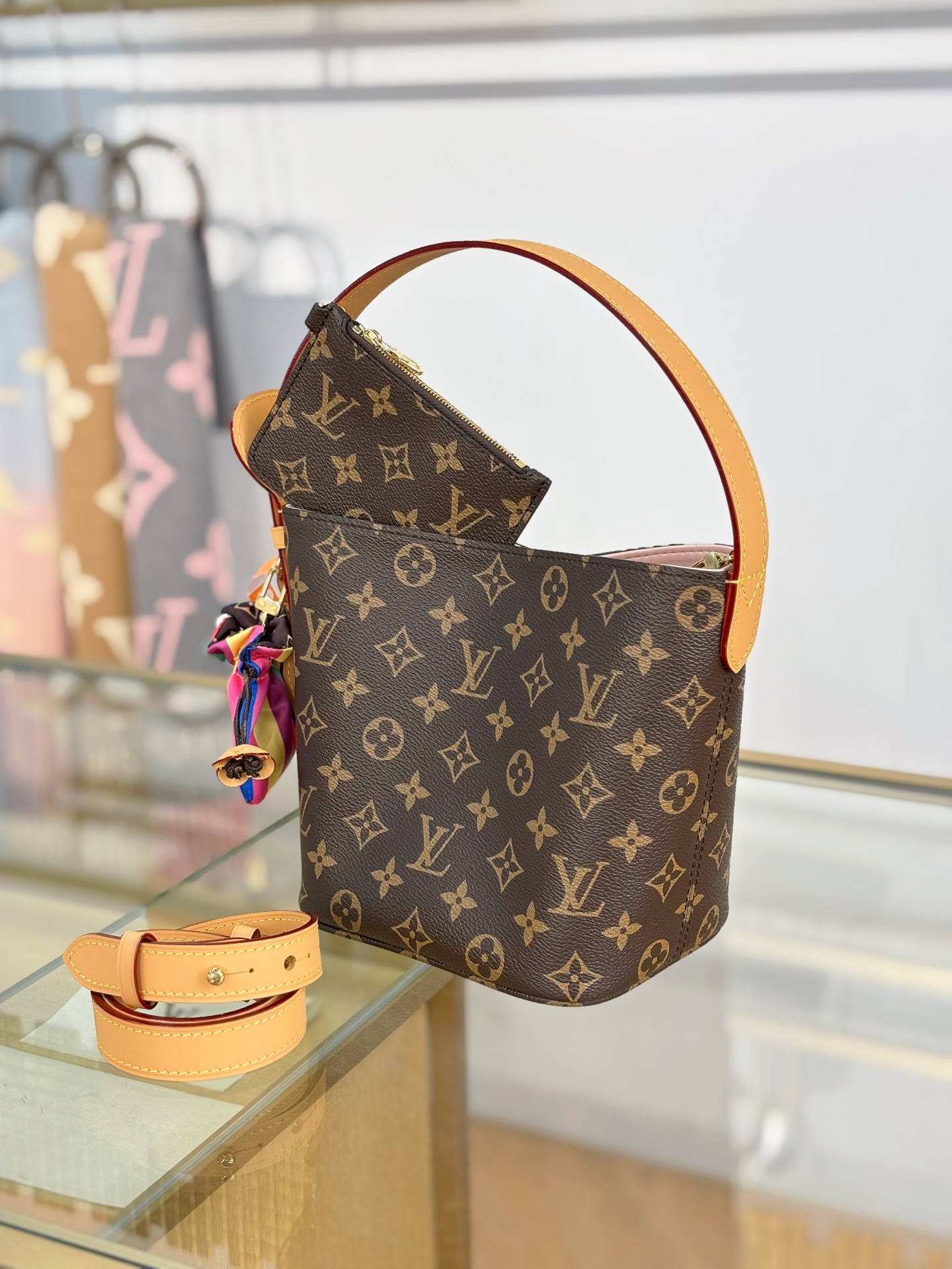 Louis Vuitton Basic Bag 12cm-m-l