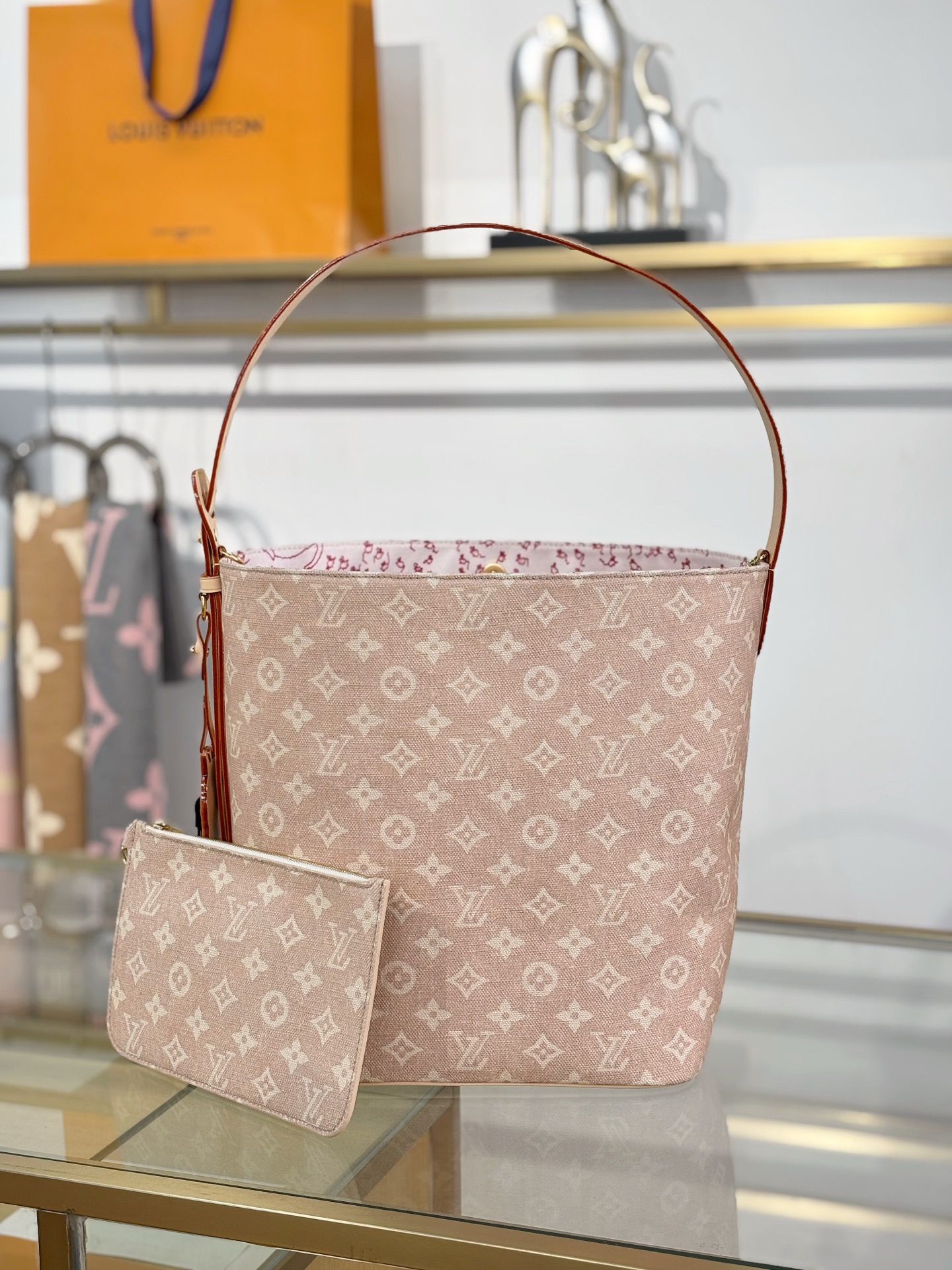 Louis Vuitton Basic Bag 18cm-m-l