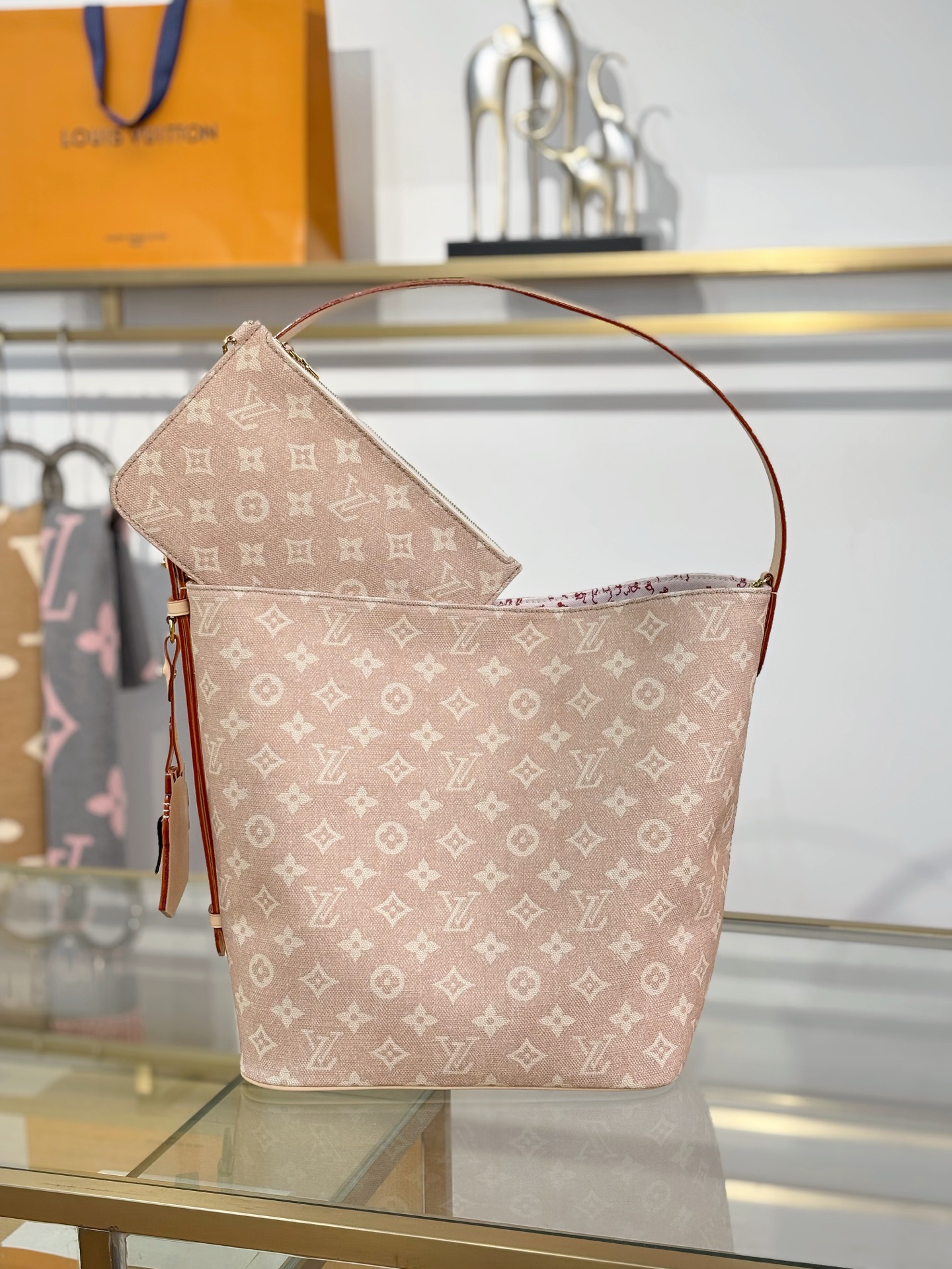 Louis Vuitton Basic Bag 18cm-m-l