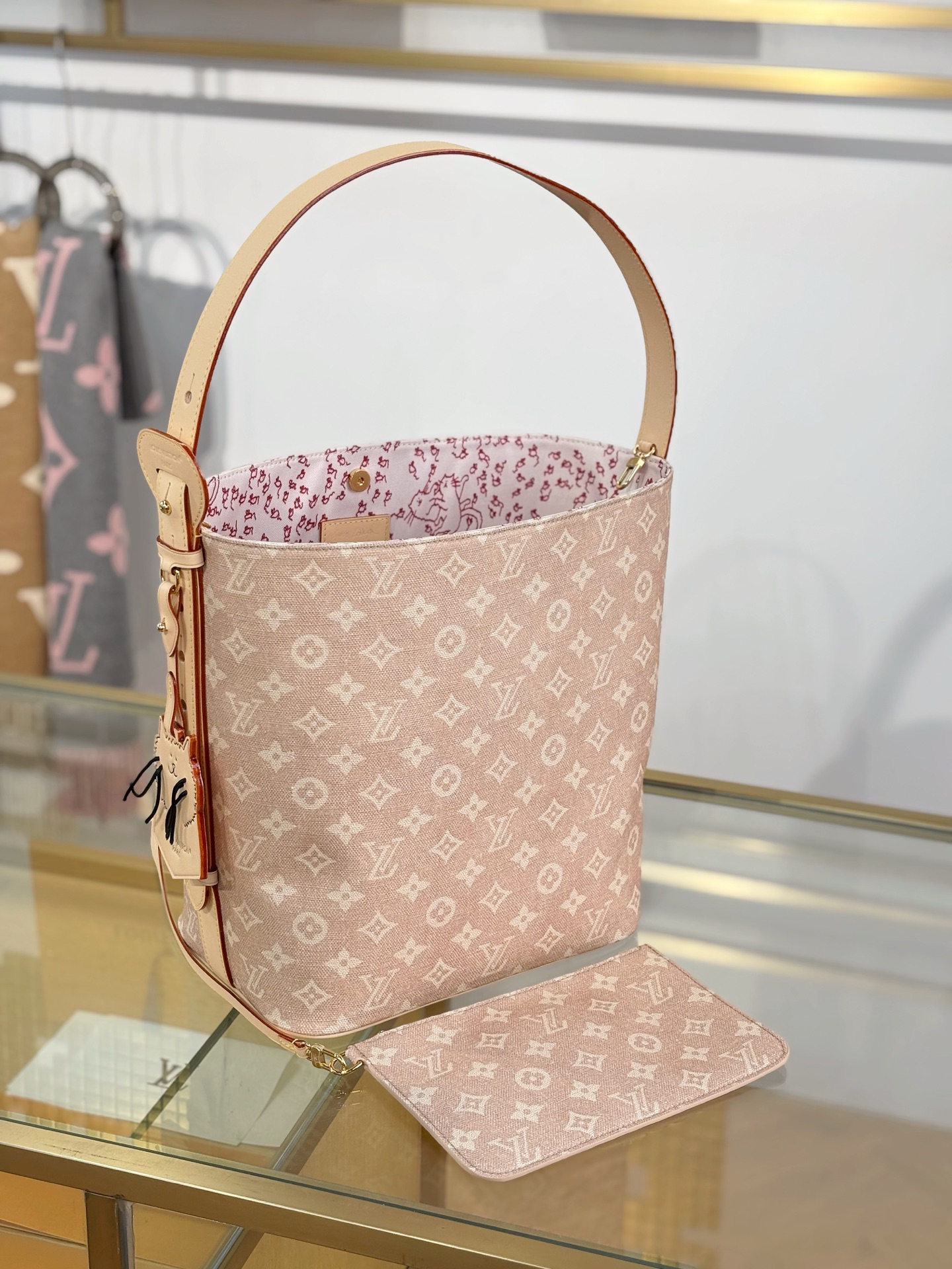 Louis Vuitton Basic Bag 18cm-m-l