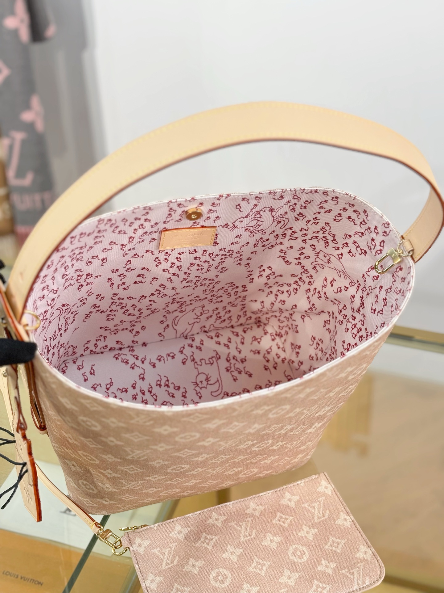 Louis Vuitton Basic Bag 18cm-m-l