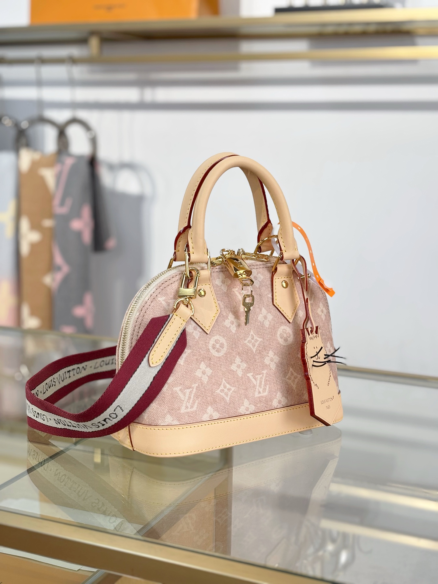 Louis Vuitton Basic Bag M-l