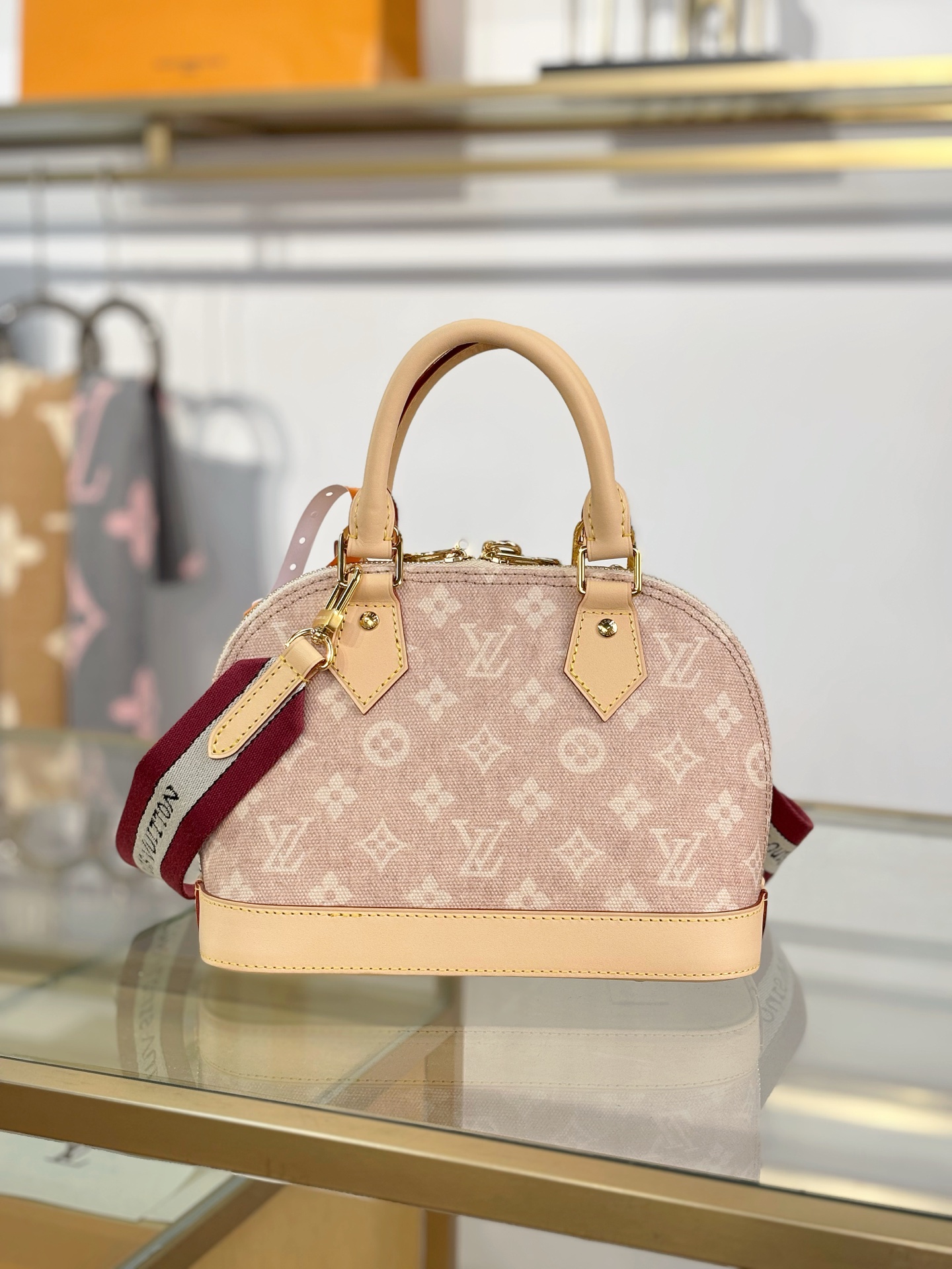 Louis Vuitton Basic Bag M-l