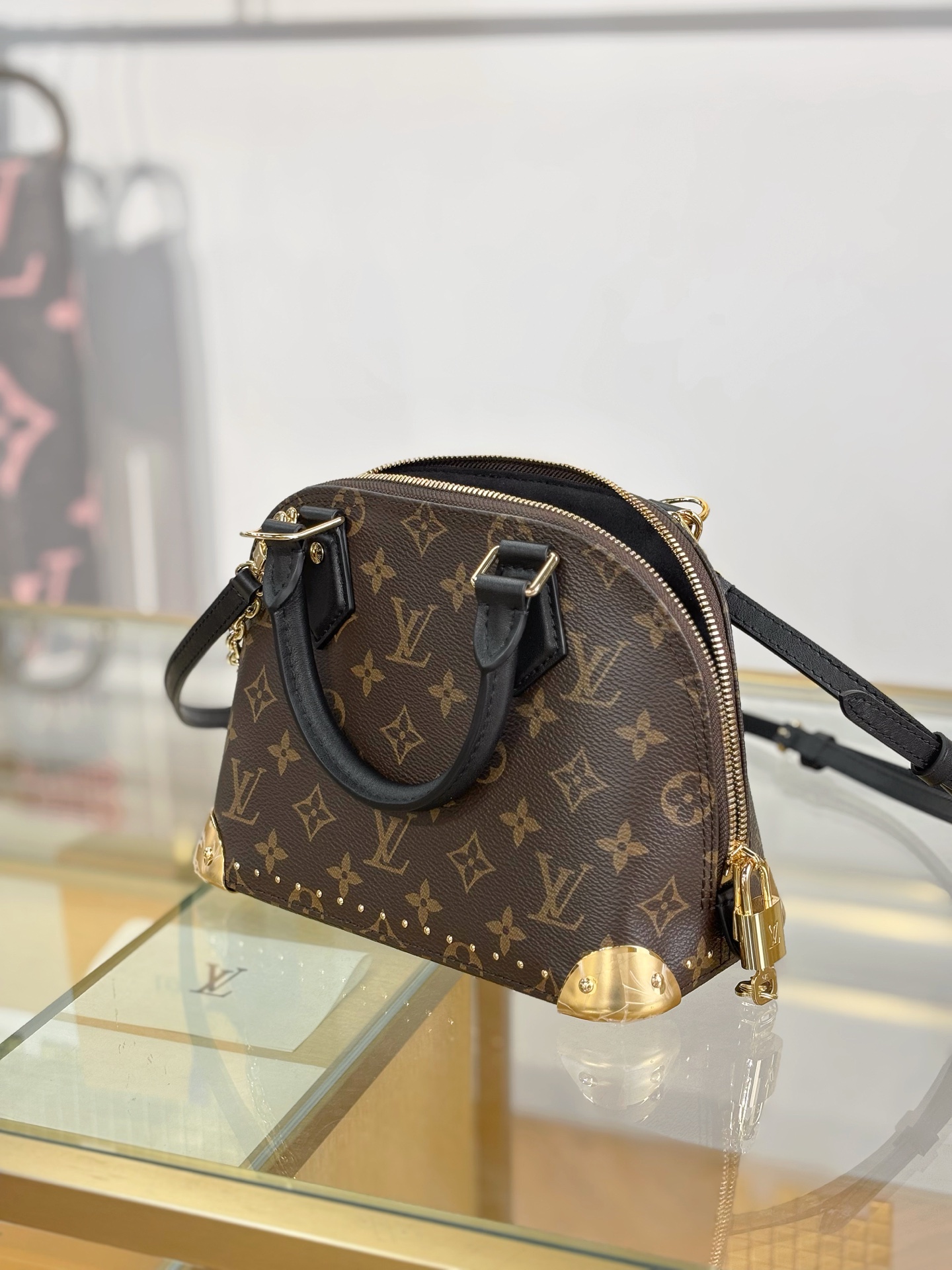 Louis Vuitton Basic Bag 11cm-m-l