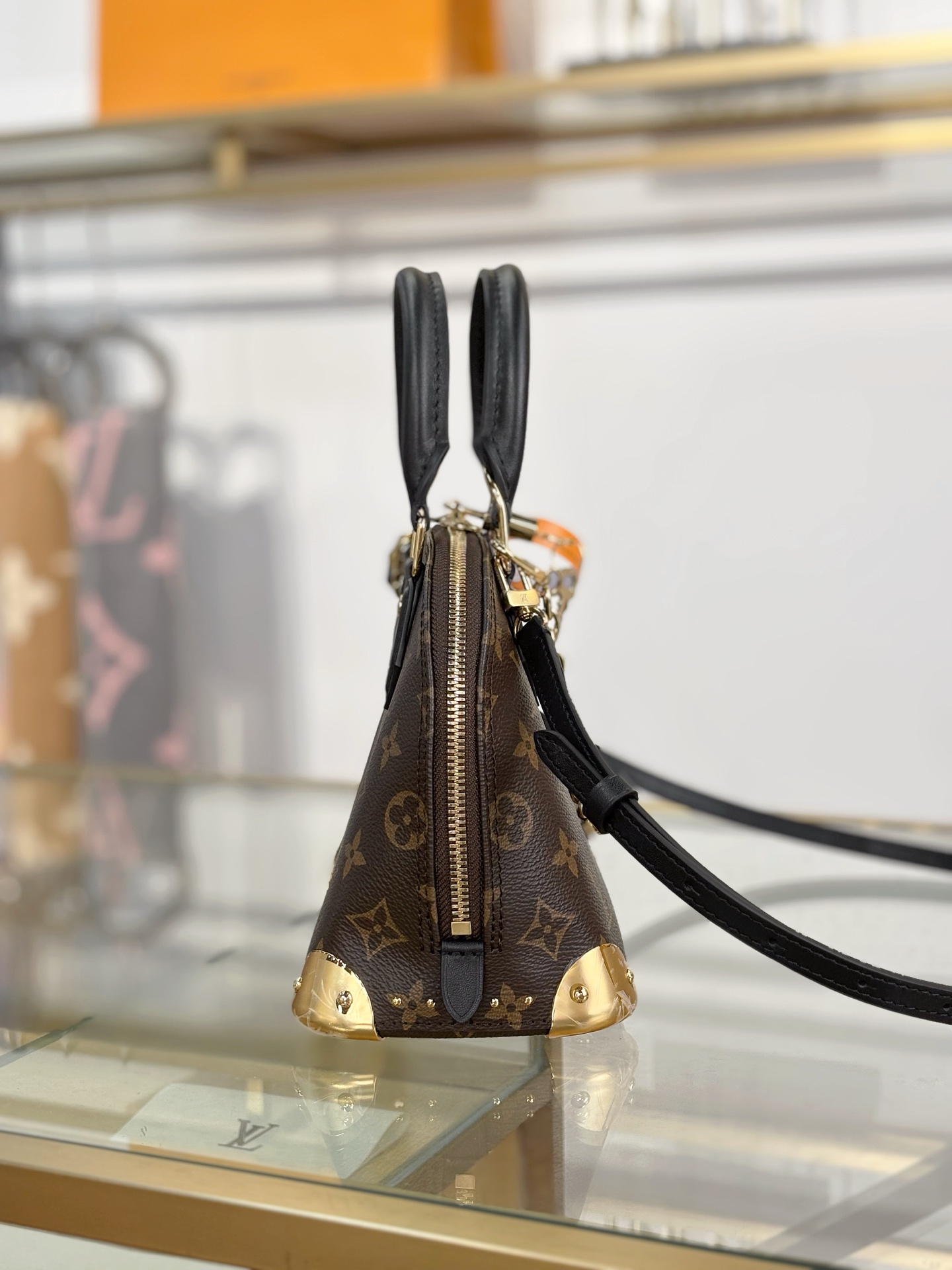 Louis Vuitton Basic Bag 11cm-m-l