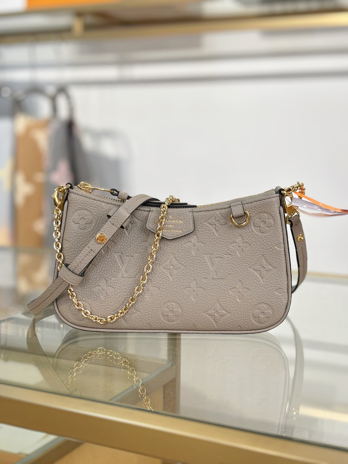 Louis Vuitton Basic Bag M-s