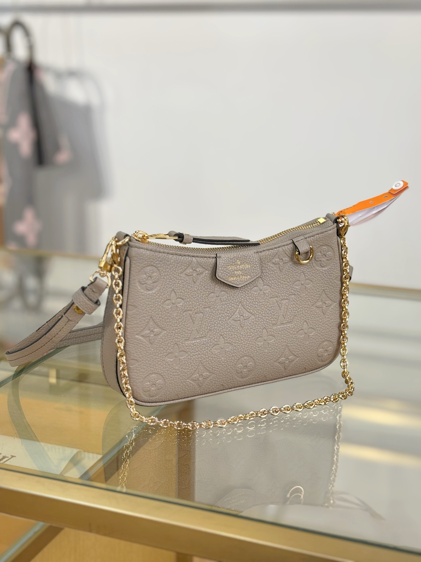 Louis Vuitton Basic Bag M-s