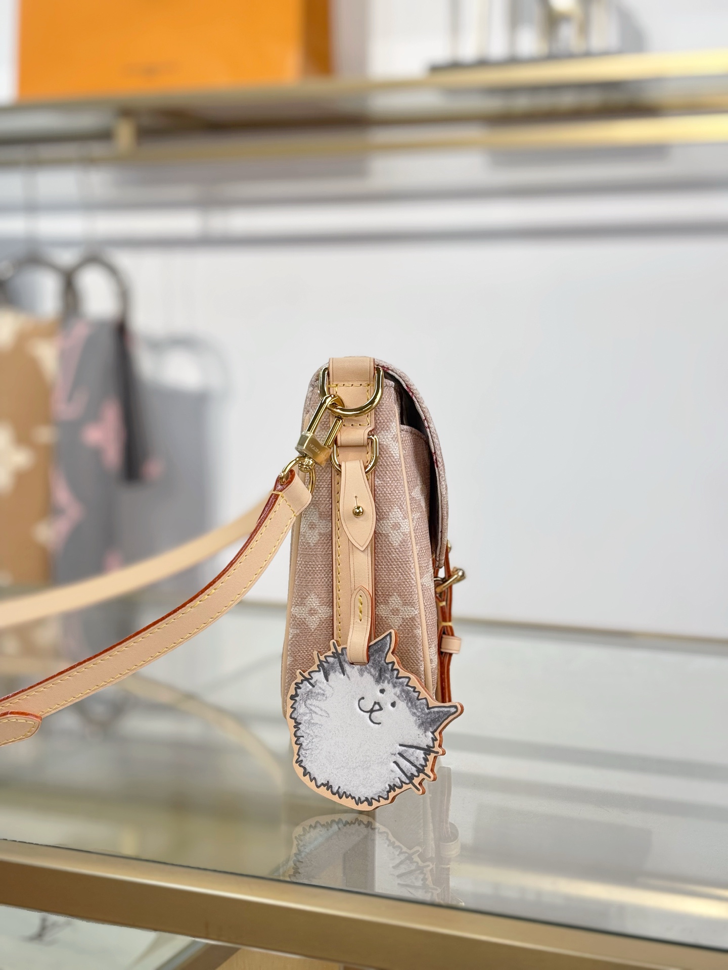 Louis Vuitton Basic Bag M-s