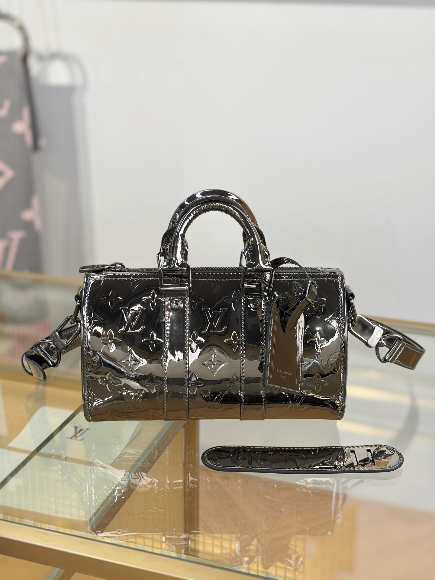 Louis Vuitton Basic Bag Silver 11cm-m-l