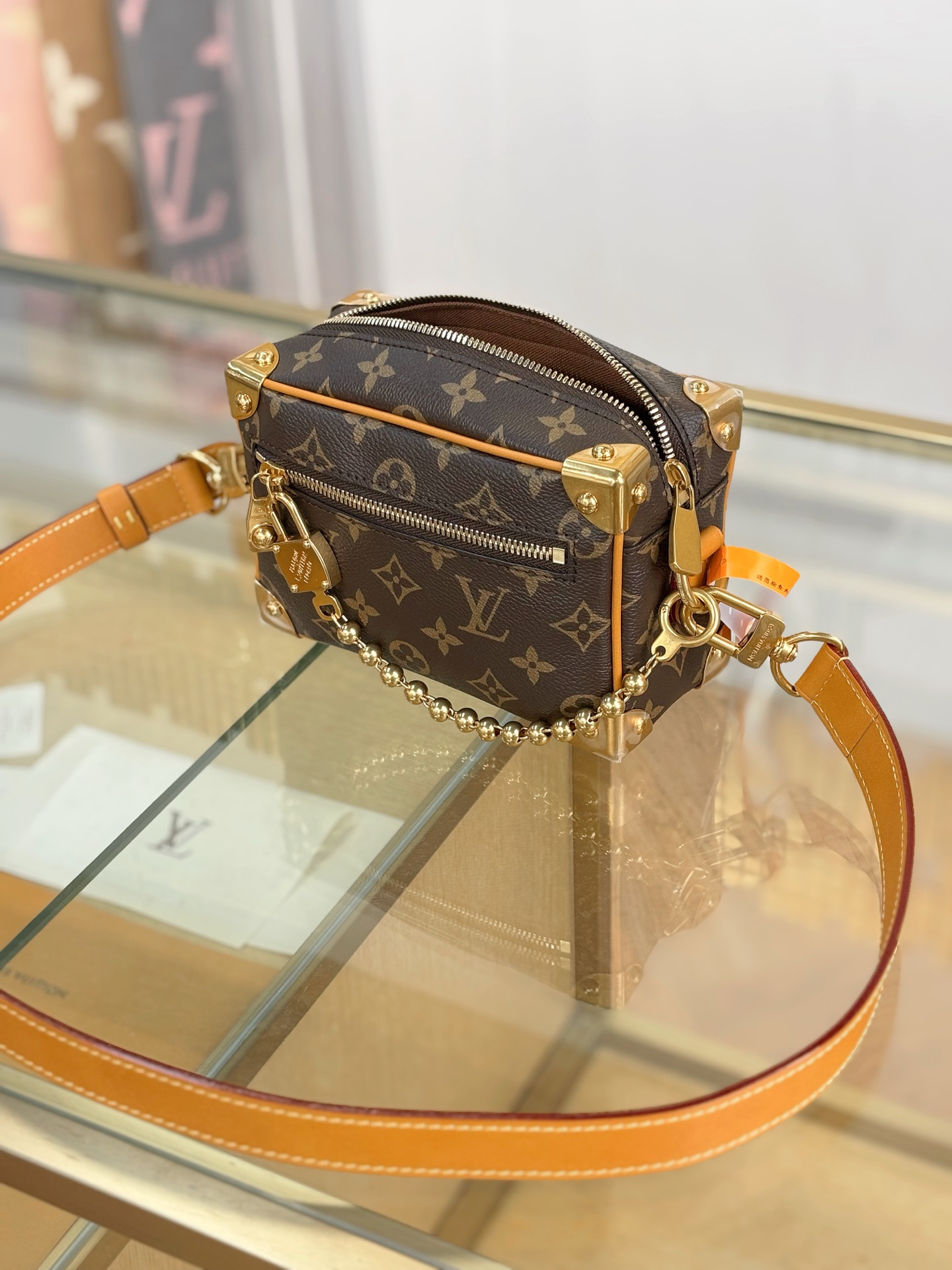 Louis Vuitton Basic Bag M-s