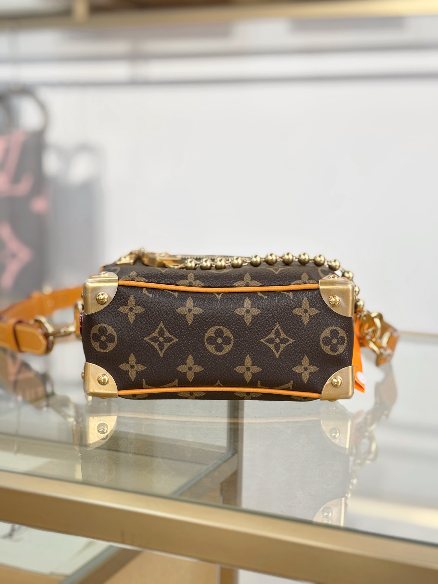 Louis Vuitton Basic Bag M-s