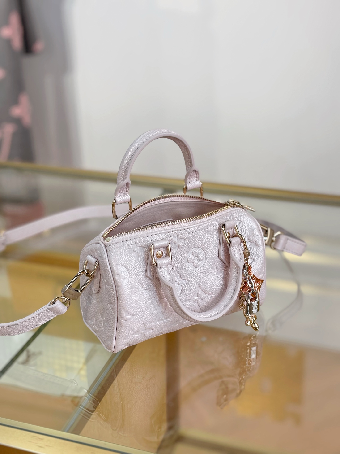 Louis Vuitton Basic Bag Pink M-s