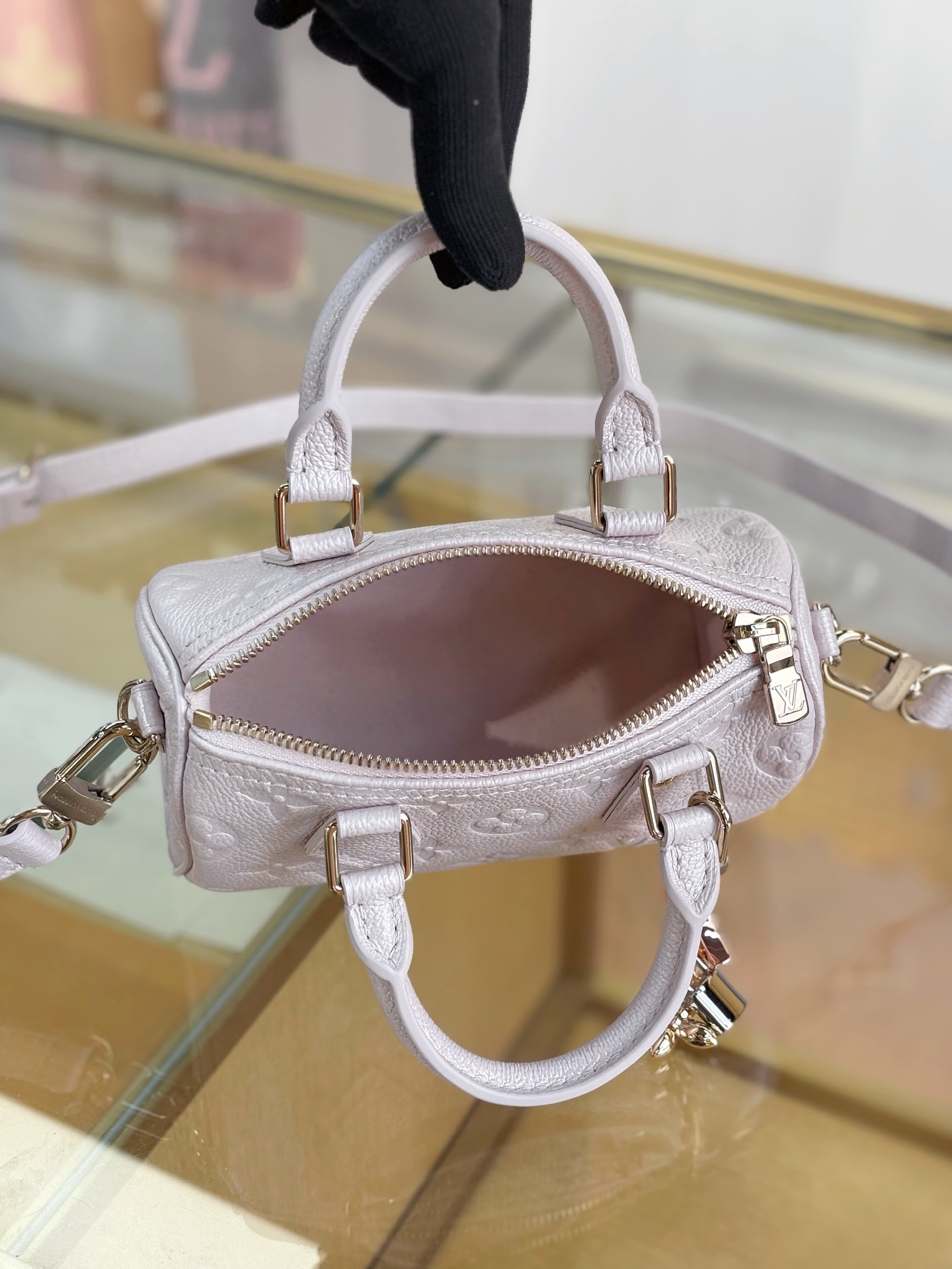 Louis Vuitton Basic Bag Pink M-s