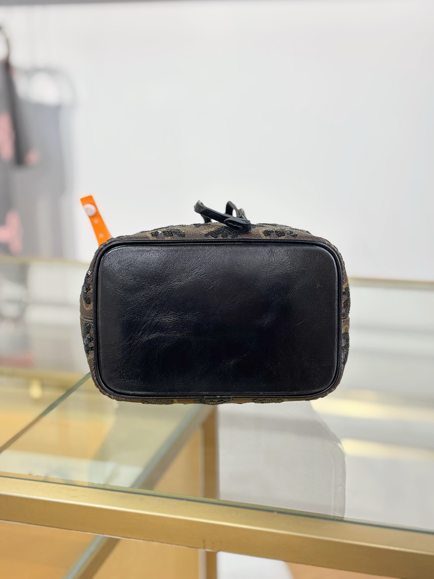 Louis Vuitton Basic Bag M-13cm