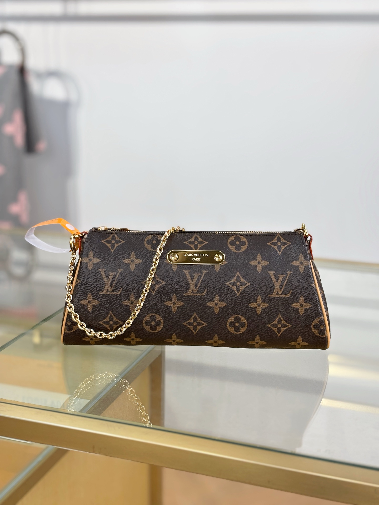 Louis Vuitton Basic Bag M